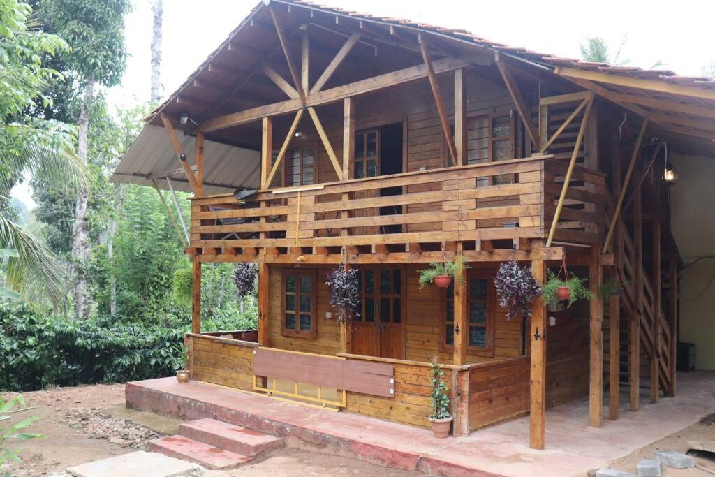 Coorg Northbreeze Wooden Stay