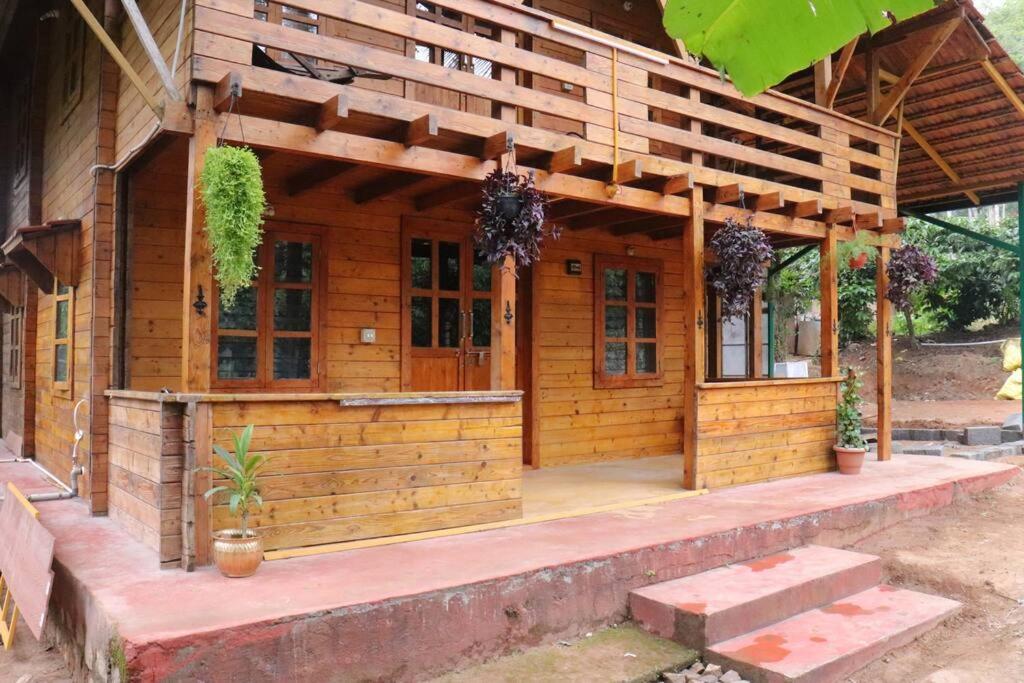 Coorg Northbreeze Wooden Stay
