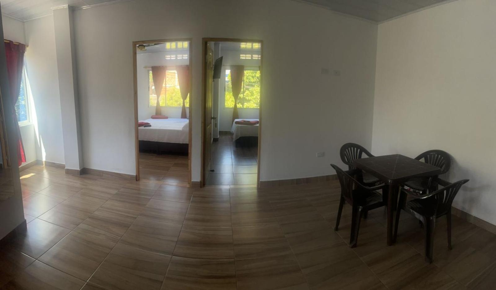 Apartamentos M & Y