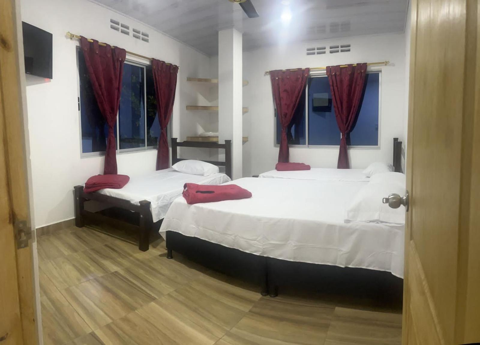 Apartamentos M & Y
