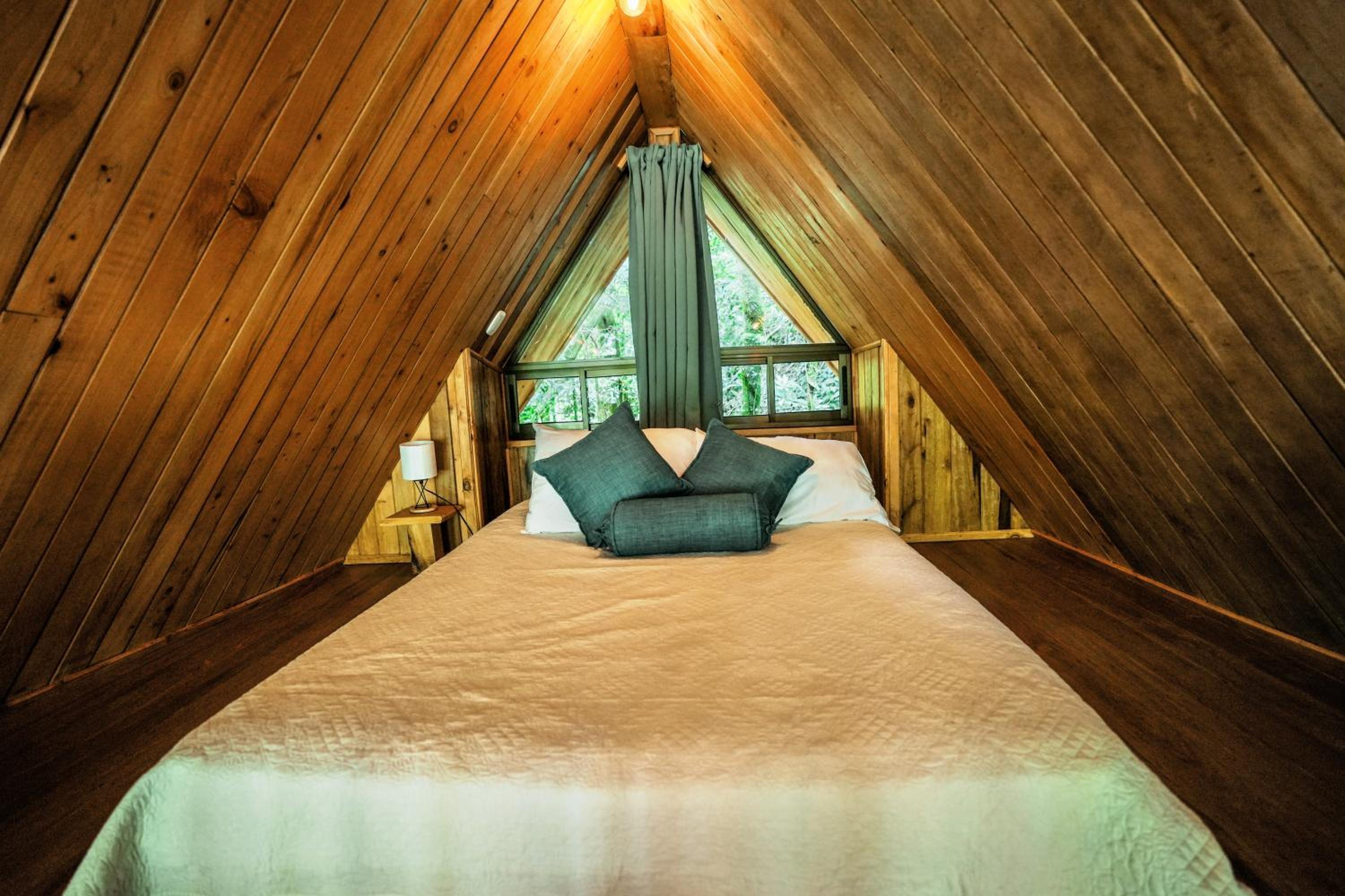 Tityra Lodge view 4