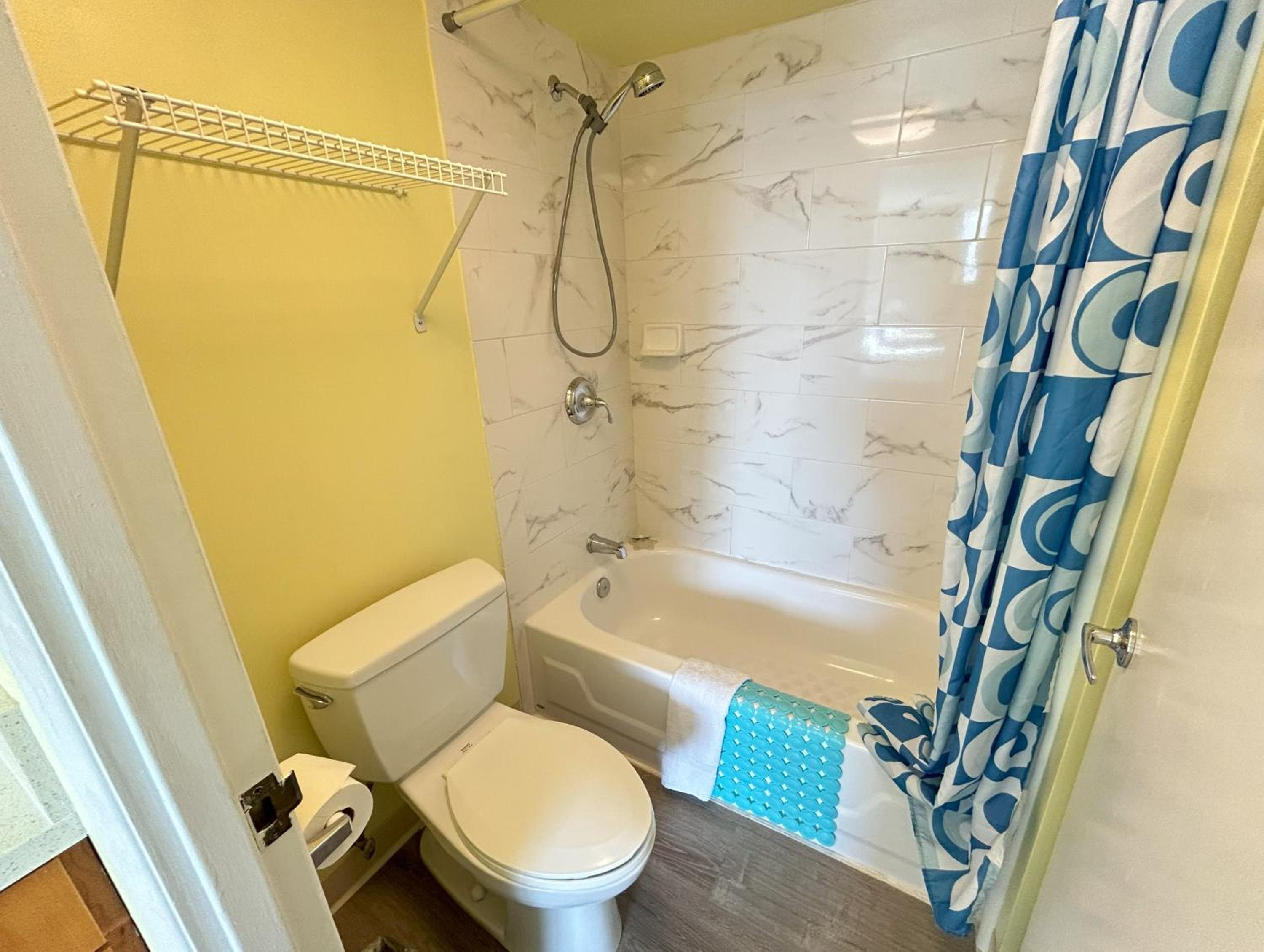 Royal Kuhio 1713 - Spacious Studio with Stunning City Views in the Heart of Waikiki! view 3