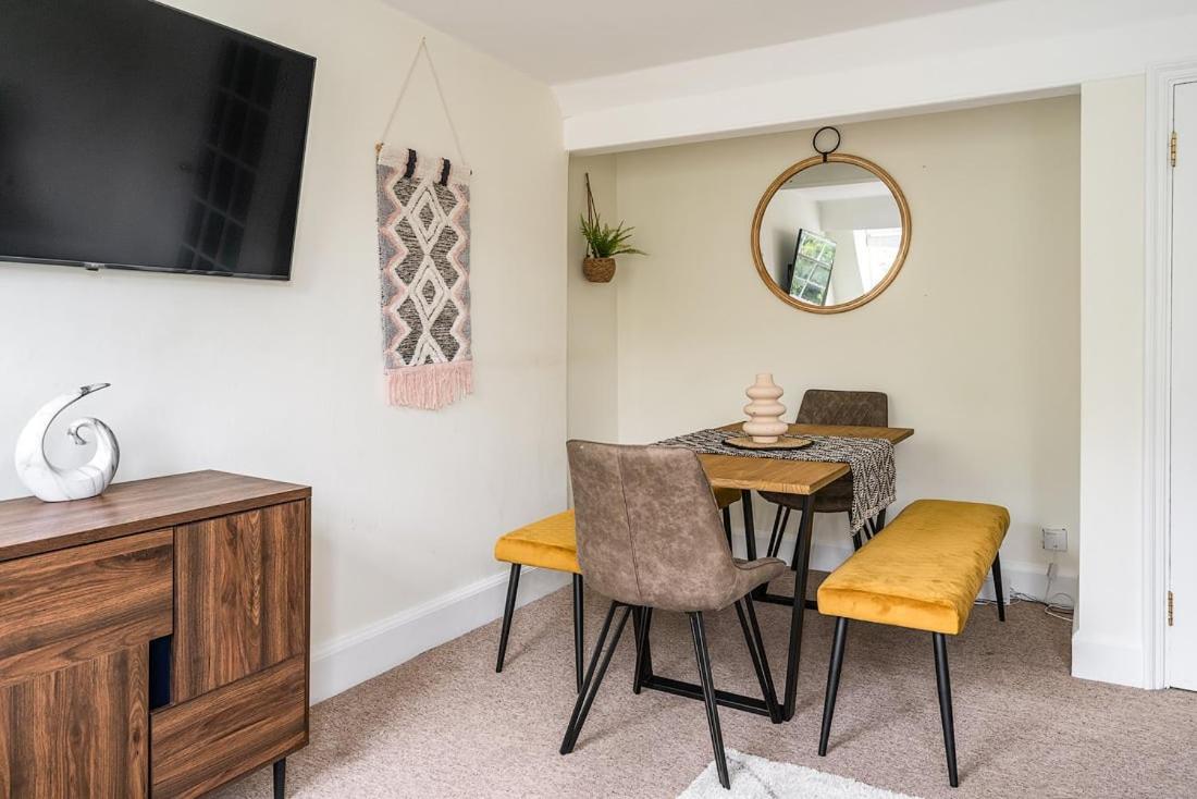 Beautiful Character 3 Bed City Centre Apartment view 3