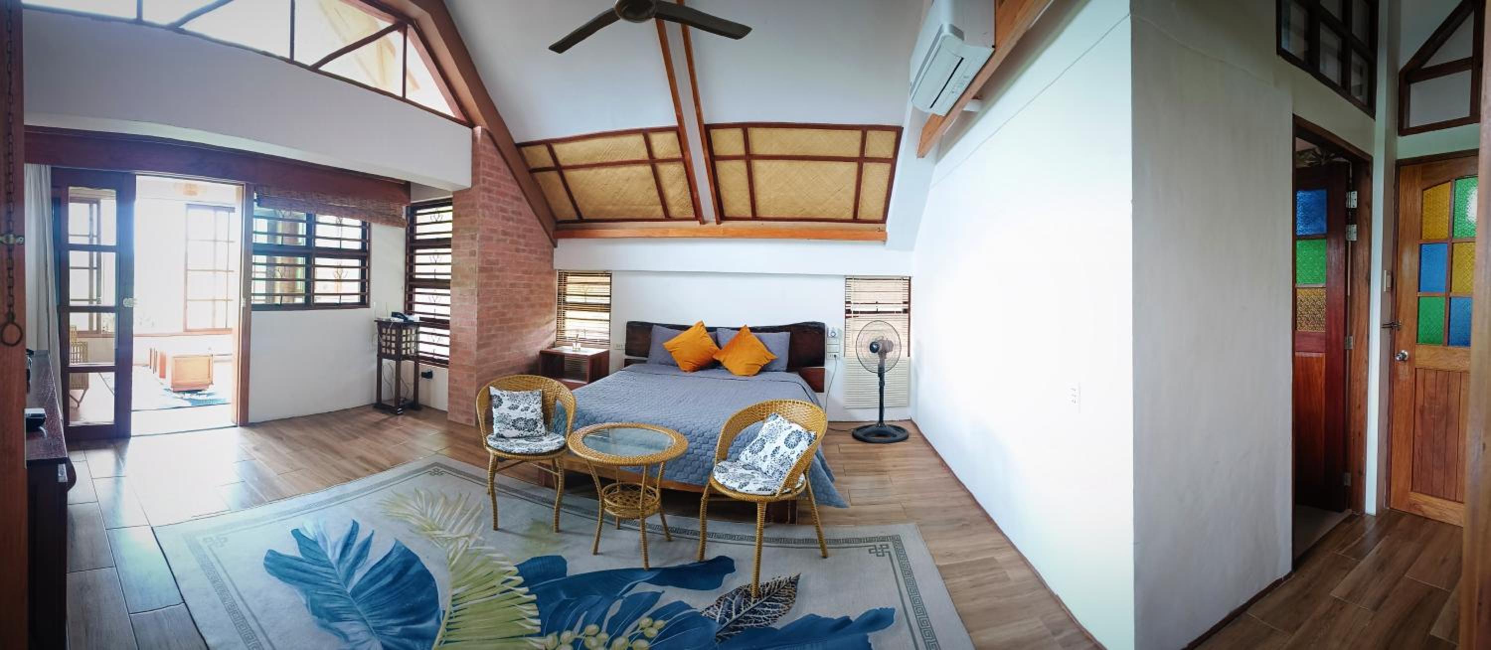 Gayle’s Kitchenette and Gayle’s Lodging Home view 2