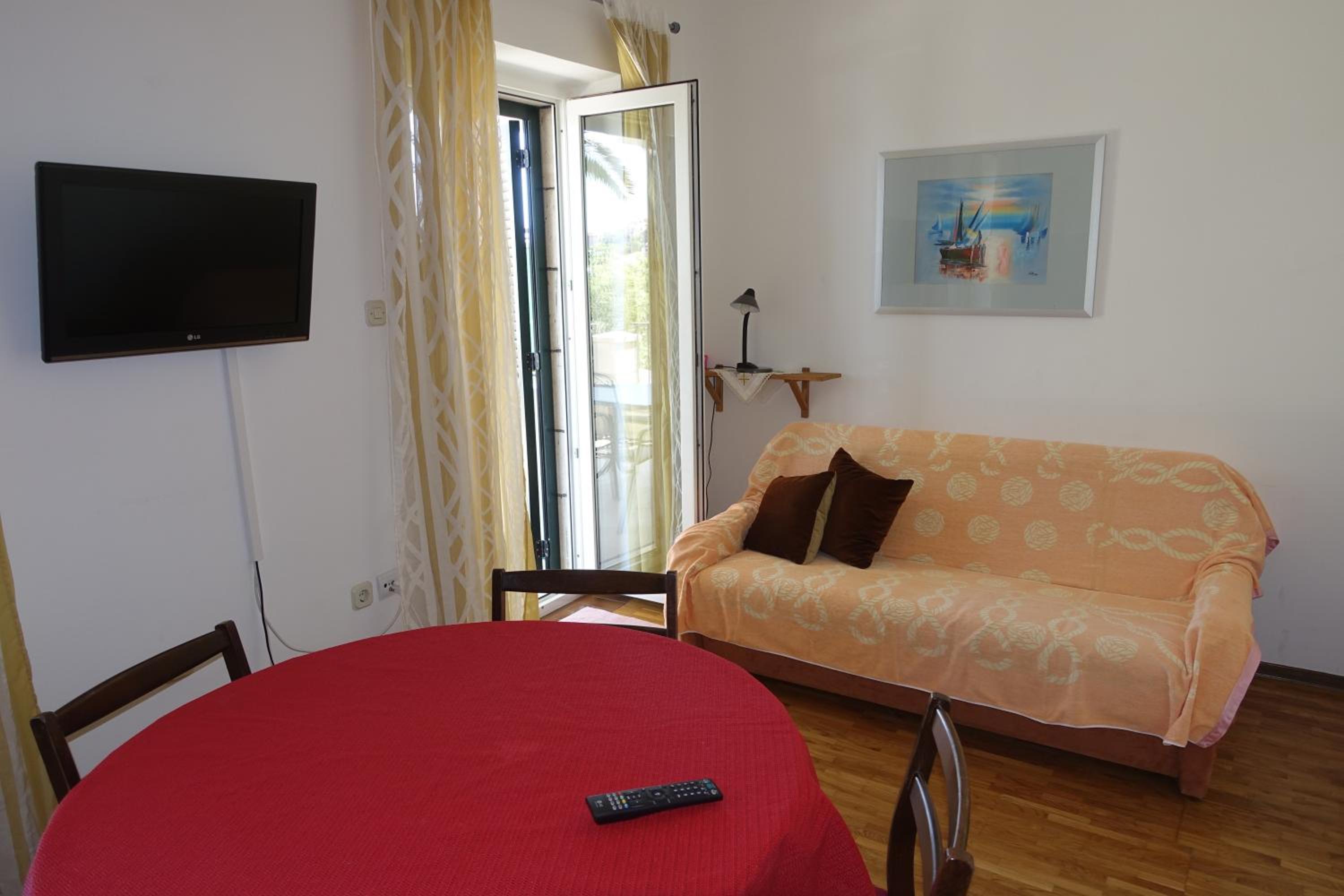 Apartments Lena