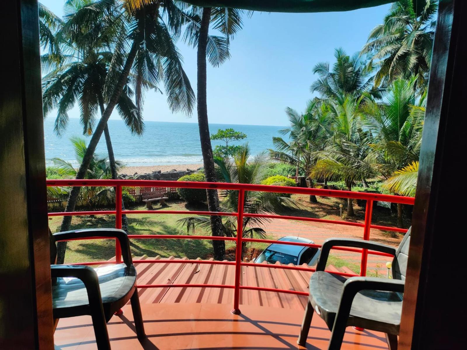 Club 7 Beach Resort view 4