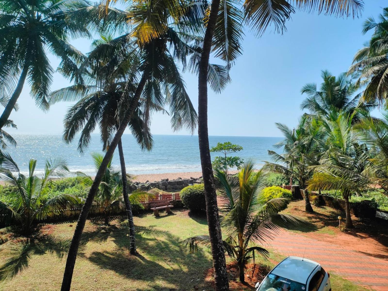 Club 7 Beach Resort view 3