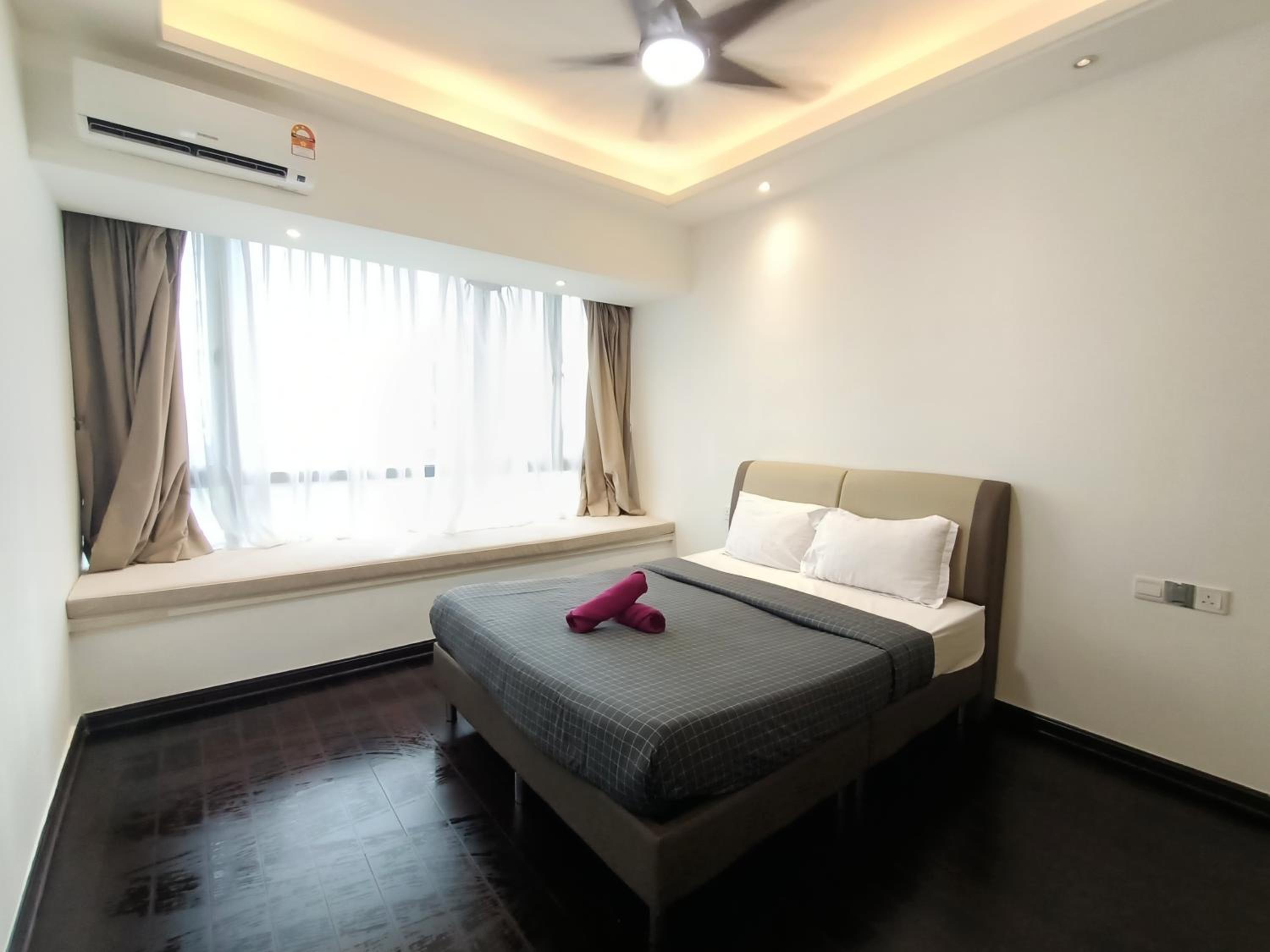 R&F princess cove premium suite