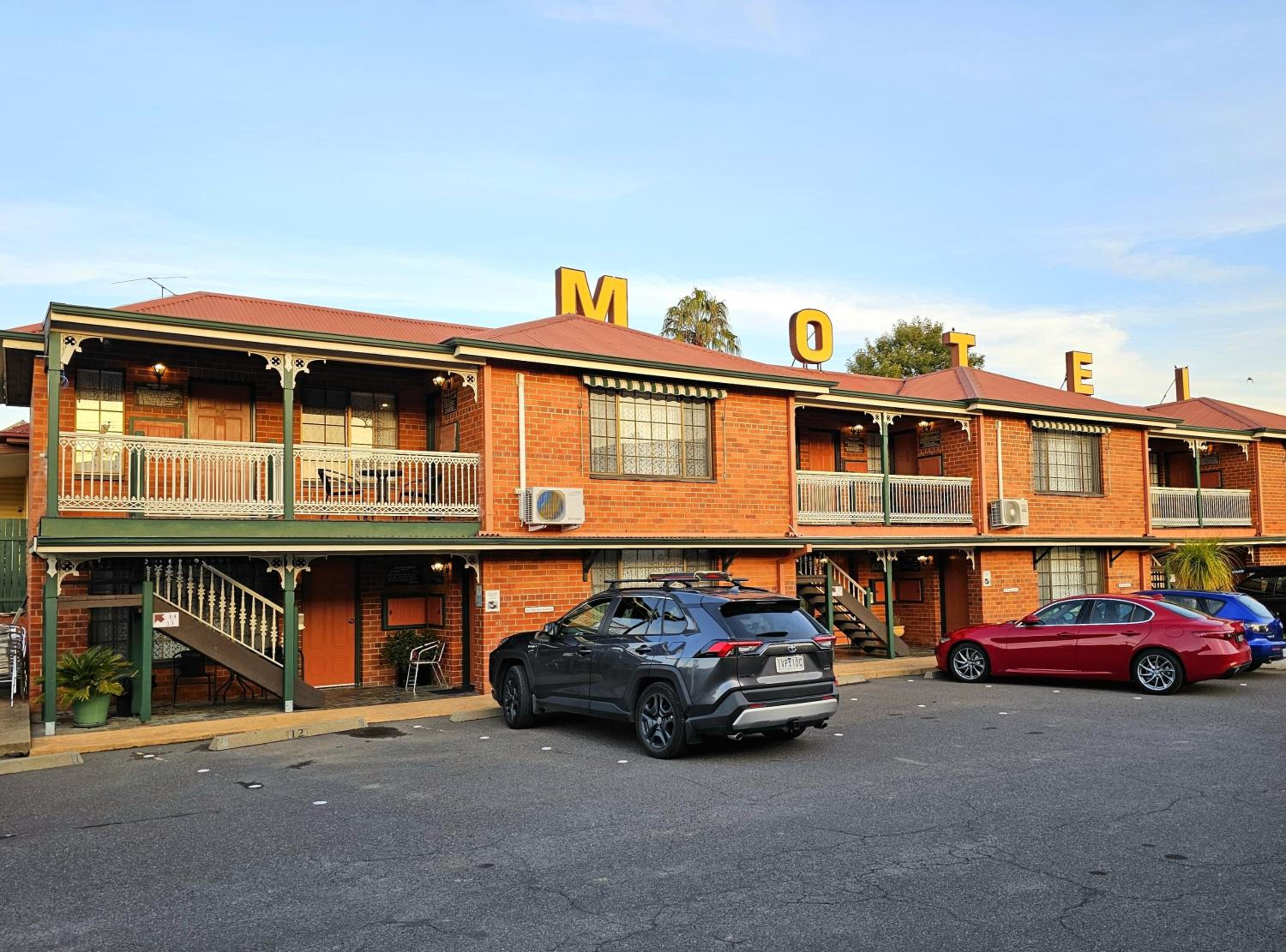 Poet's Recall Motel