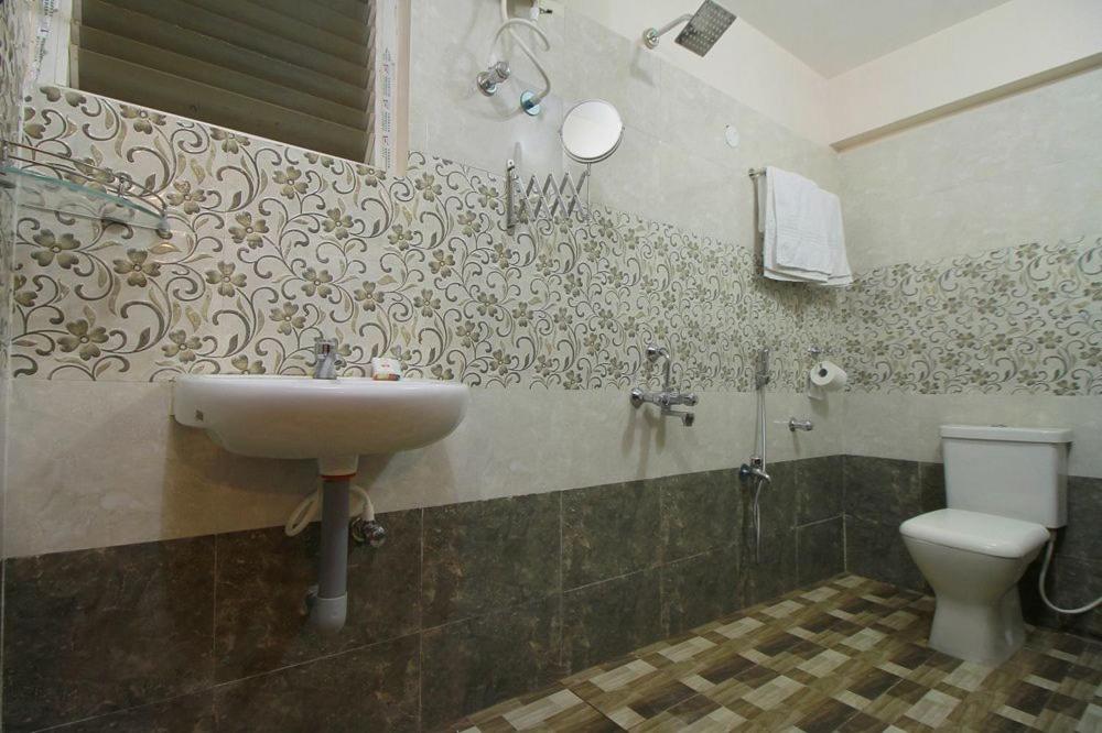 Photo 10