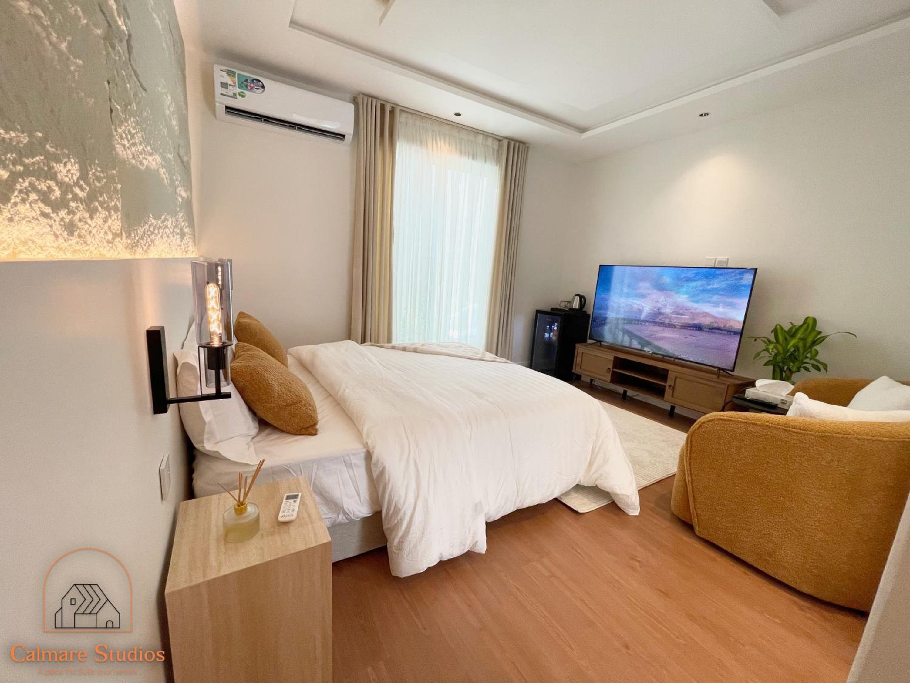 Modern studio with self check-in