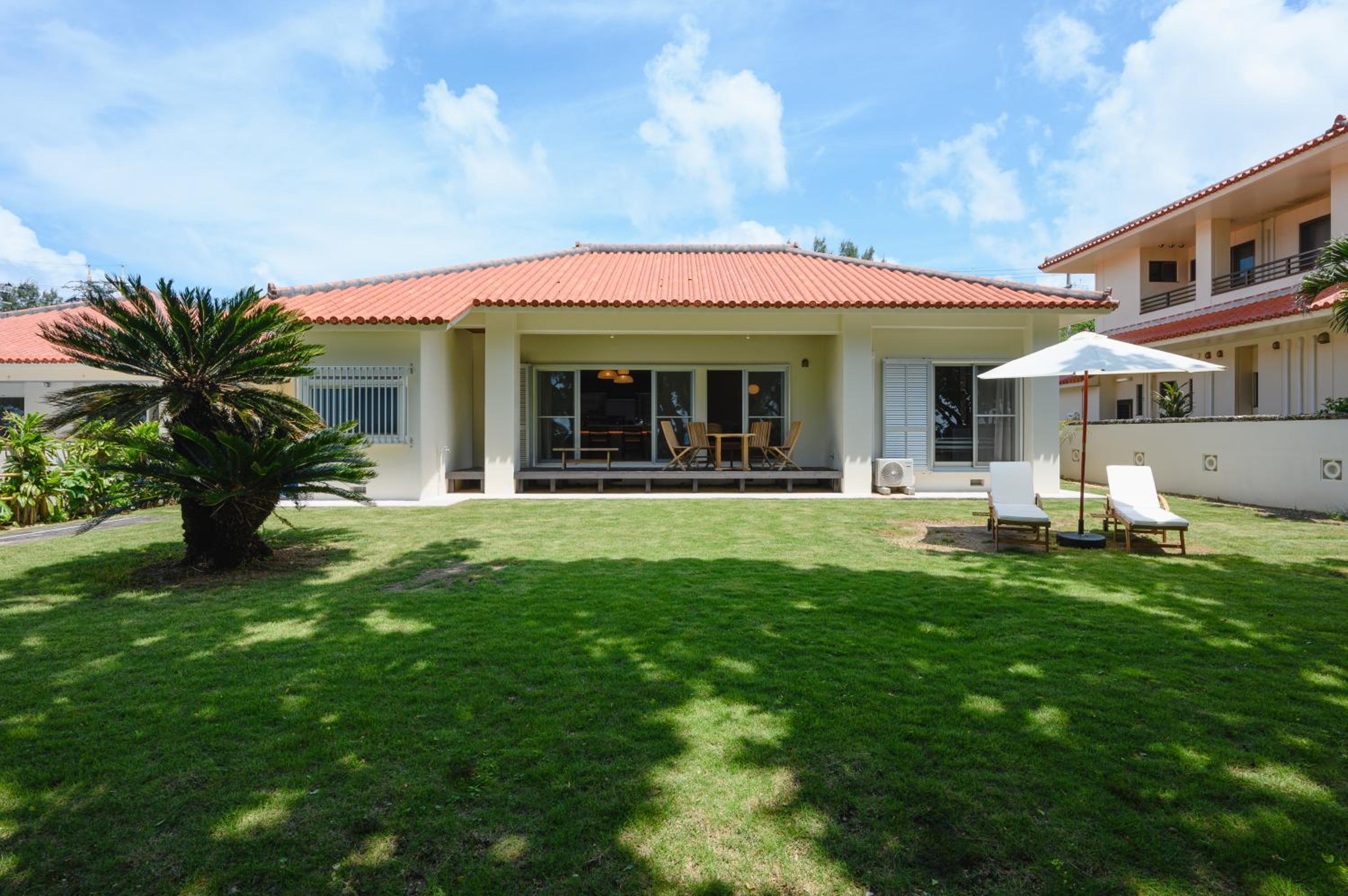 Ocean Front Villa Ishigakijima Ⅱ