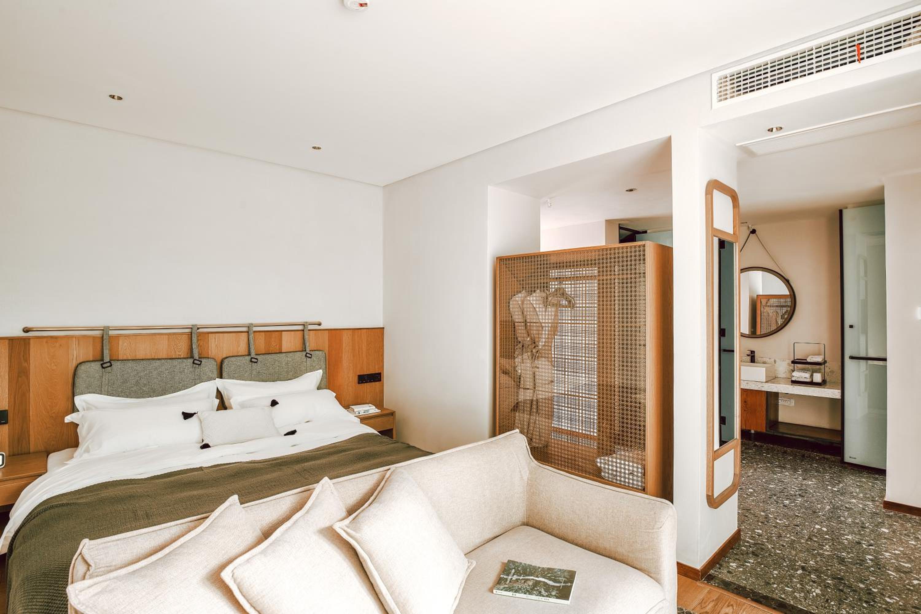 Anji Shanchuan Design Homestay