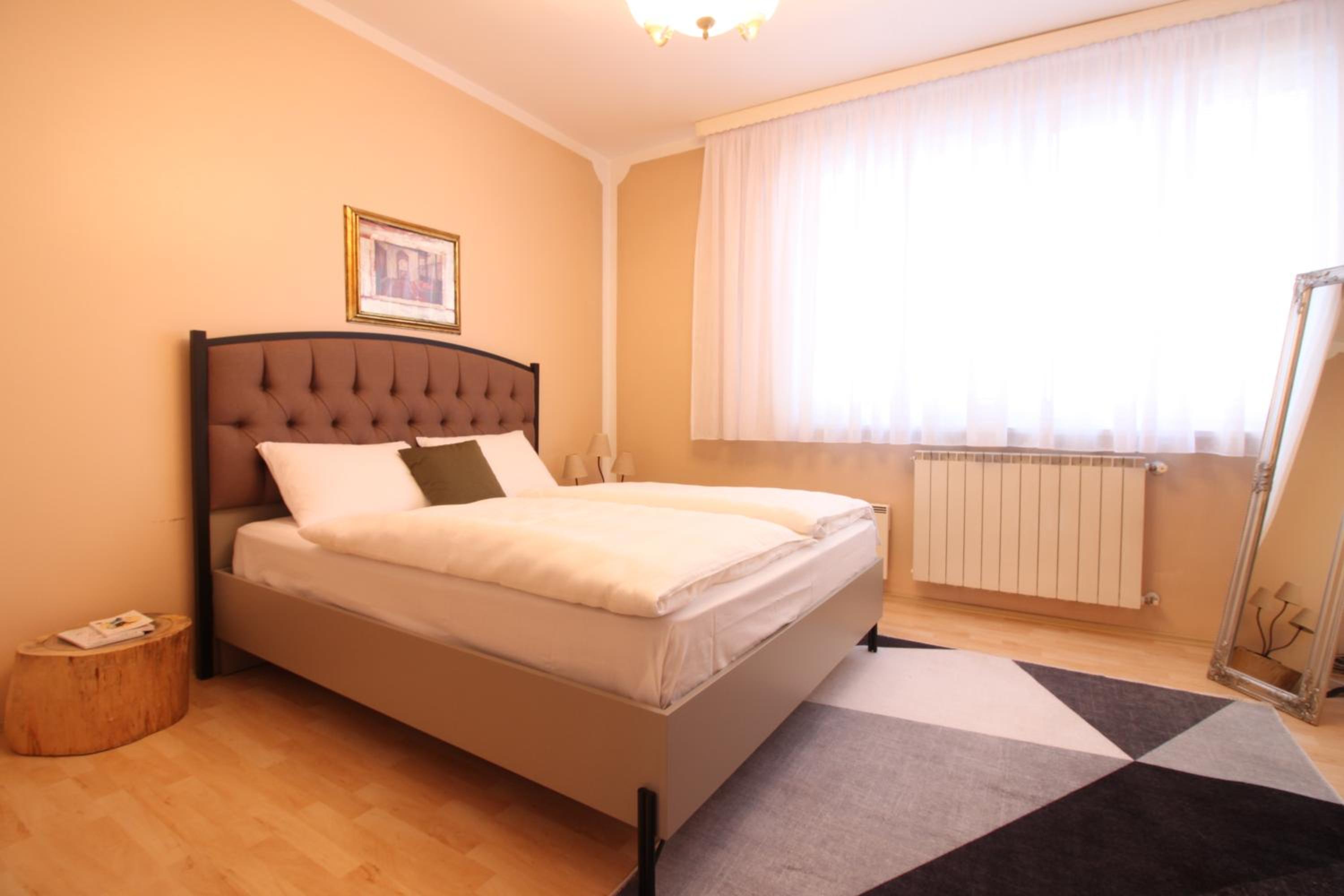 Retro Apartment