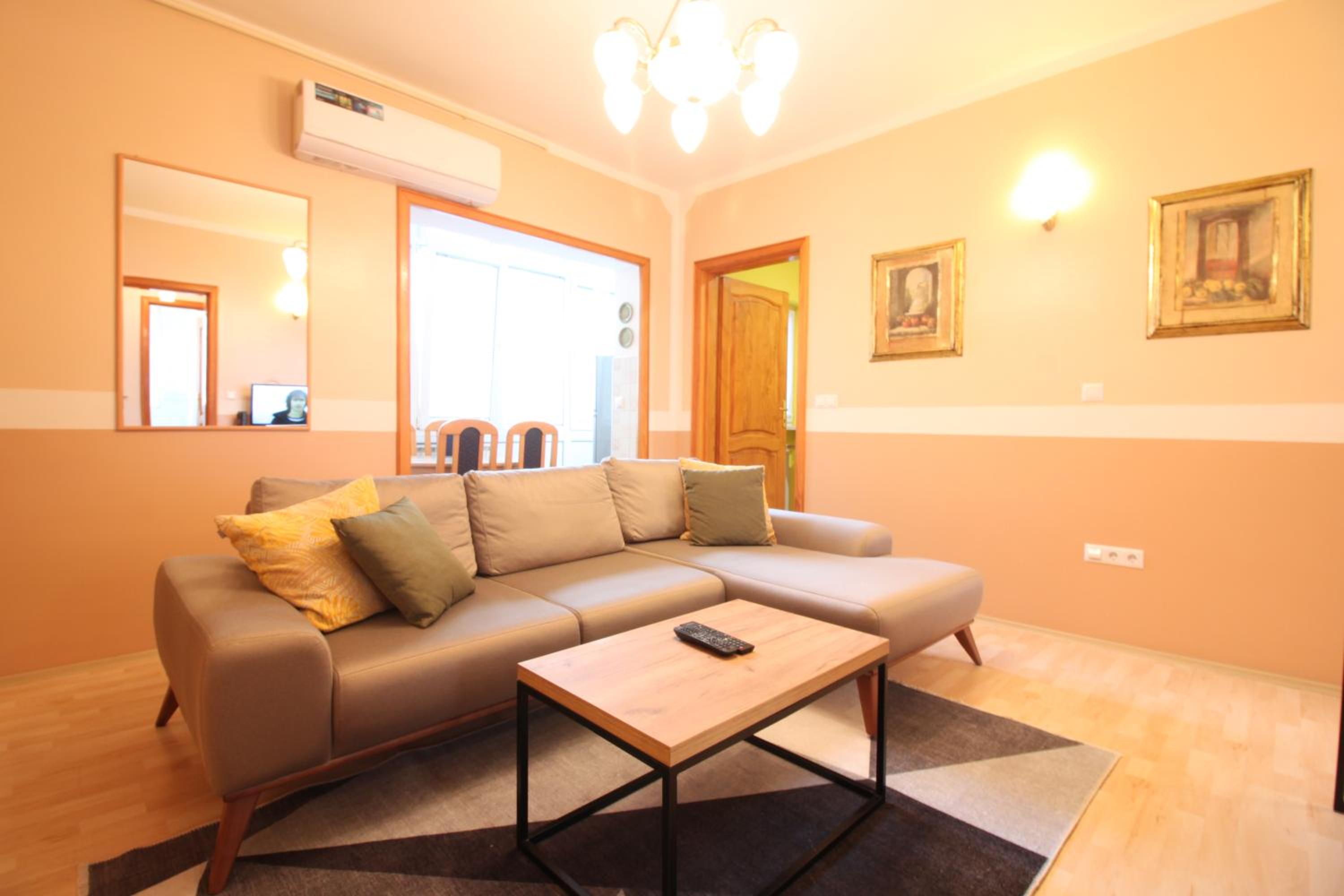 Retro Apartment