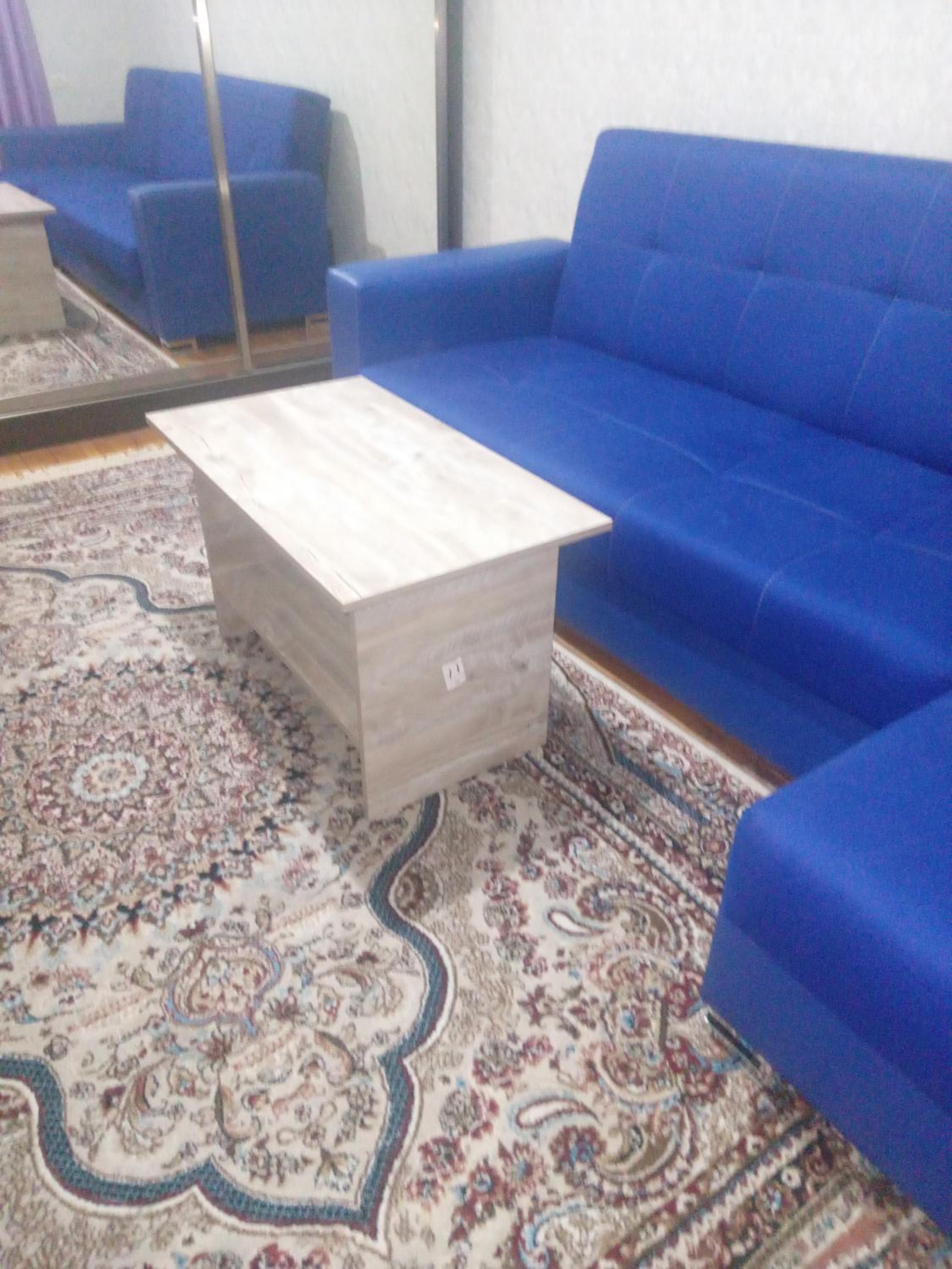 NIZAMI Street flat