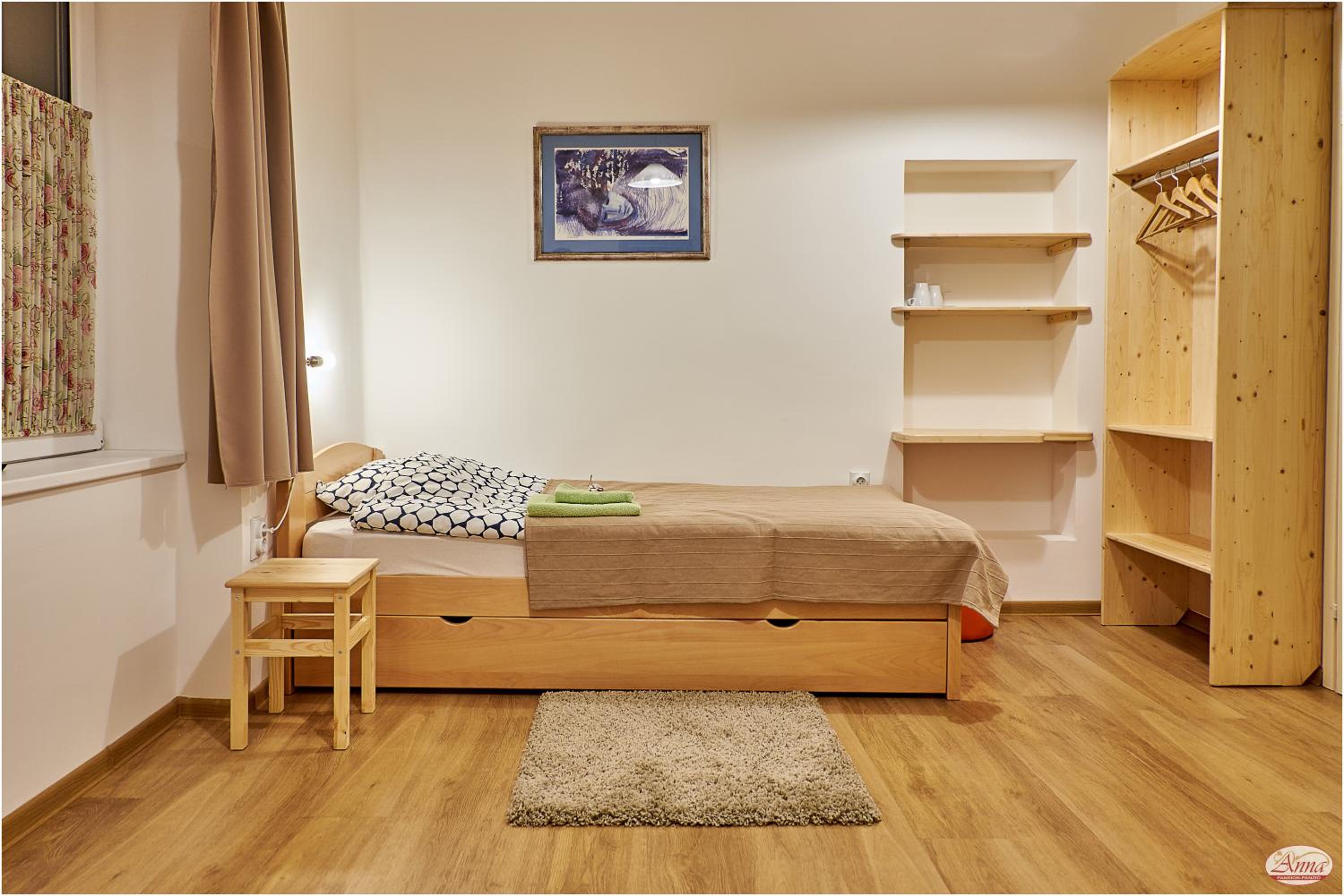 Photo 48
