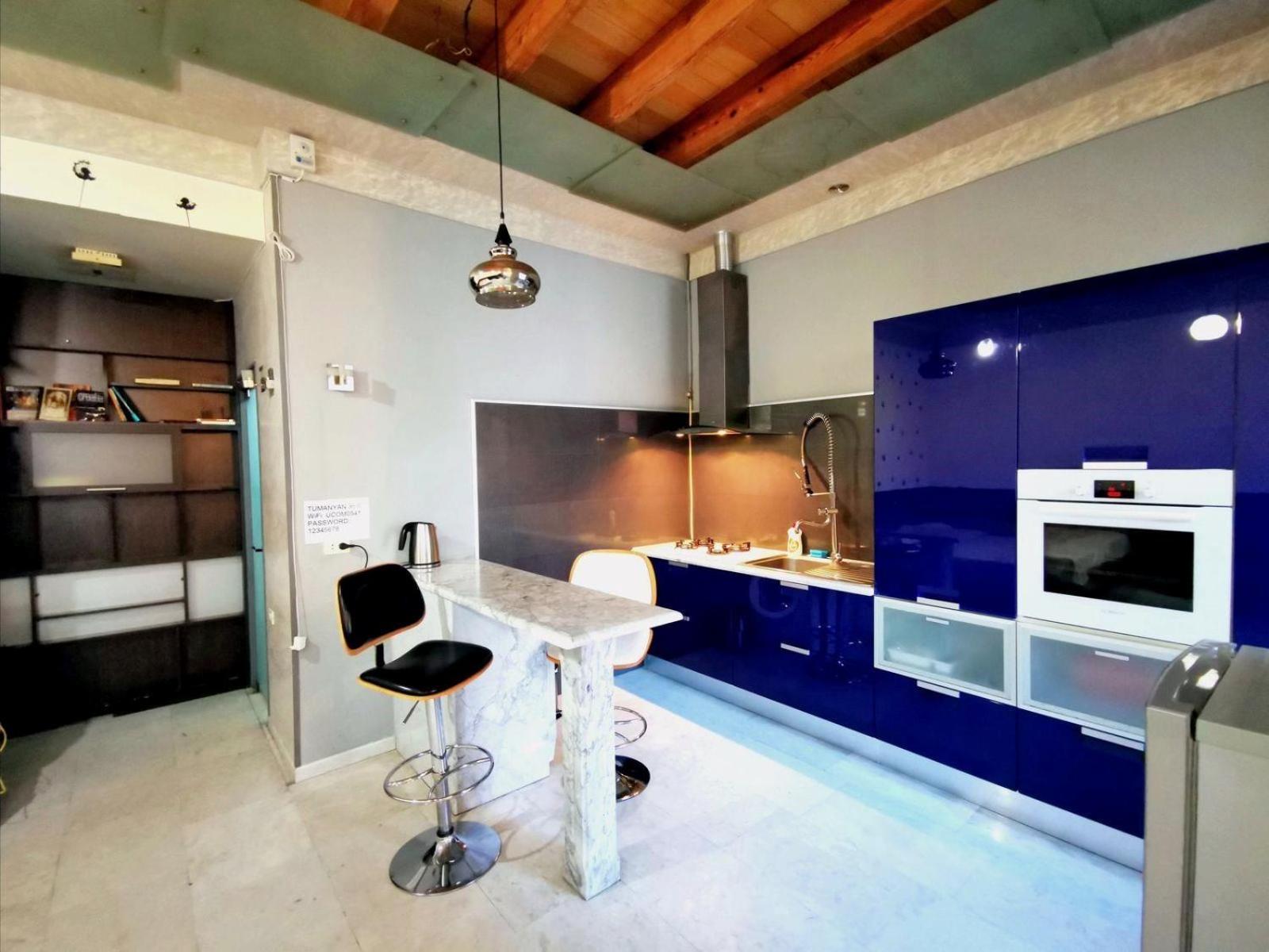 Stylish Modern Studio Apartment + Open Balcony, CITY CENTER- SUPERB LOCATION