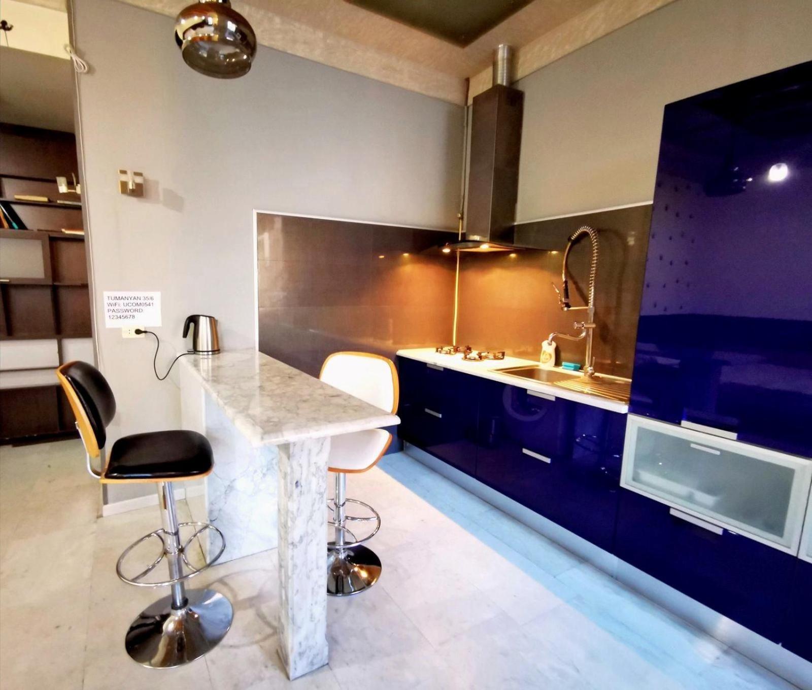 Stylish Modern Studio Apartment + Open Balcony, CITY CENTER- SUPERB LOCATION