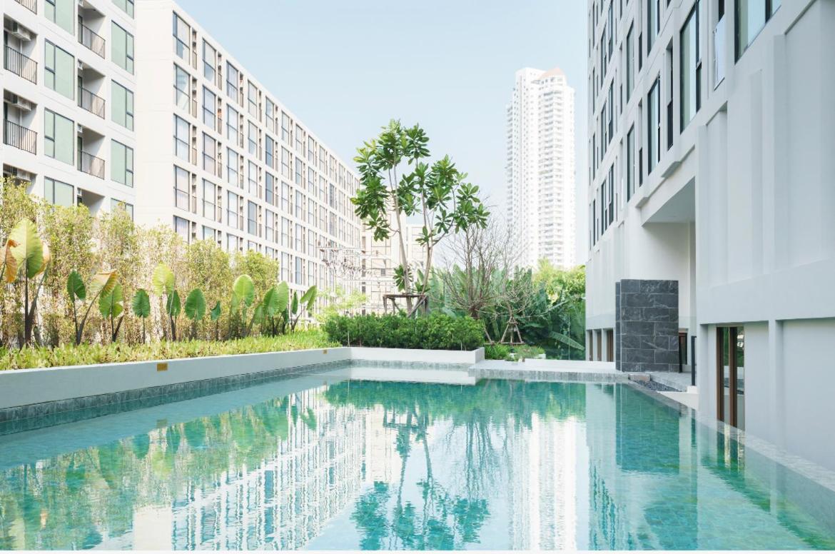 Sathon-Charoen Nakhon Condo