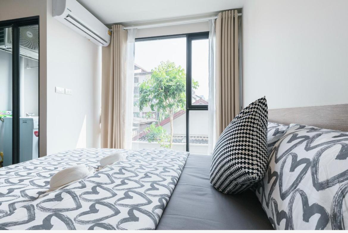 Sathon-Charoen Nakhon Condo