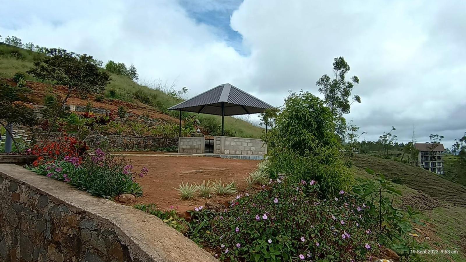Tranquil Ridge Hilltop Bungalow