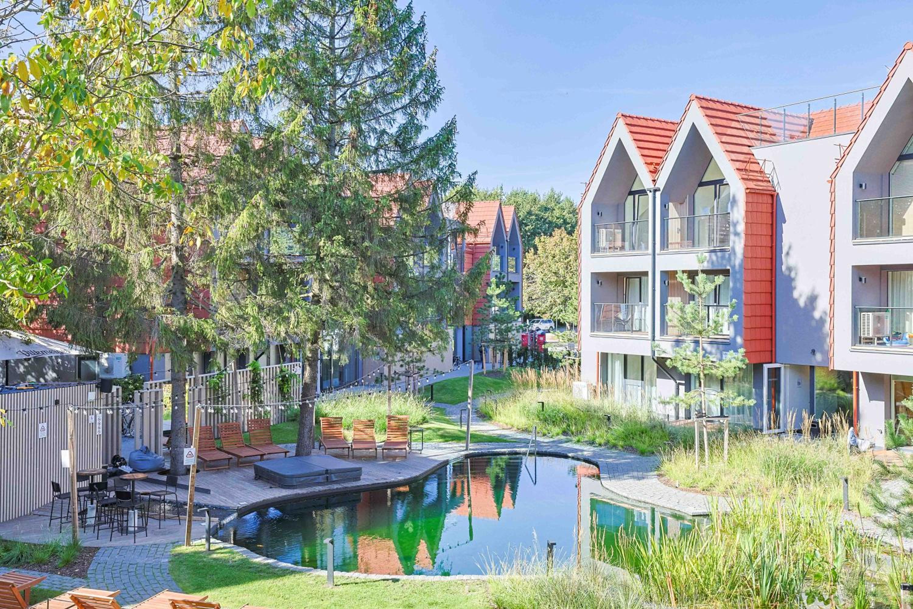 Hotel Baltic Pine Retreat W/balcony, By Cohost