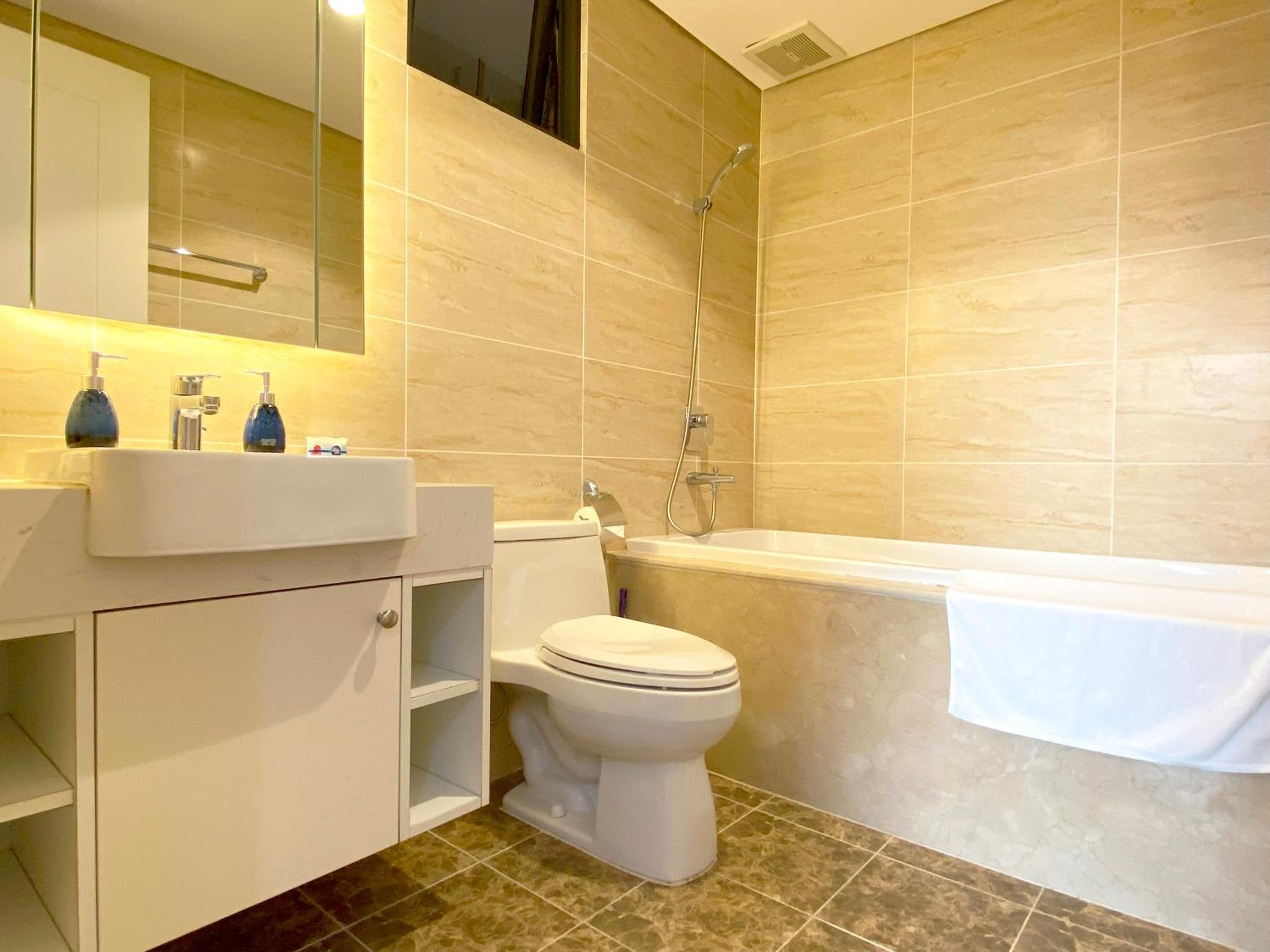 QMP - Vinhomes D'Capitale Tran Duy Hung