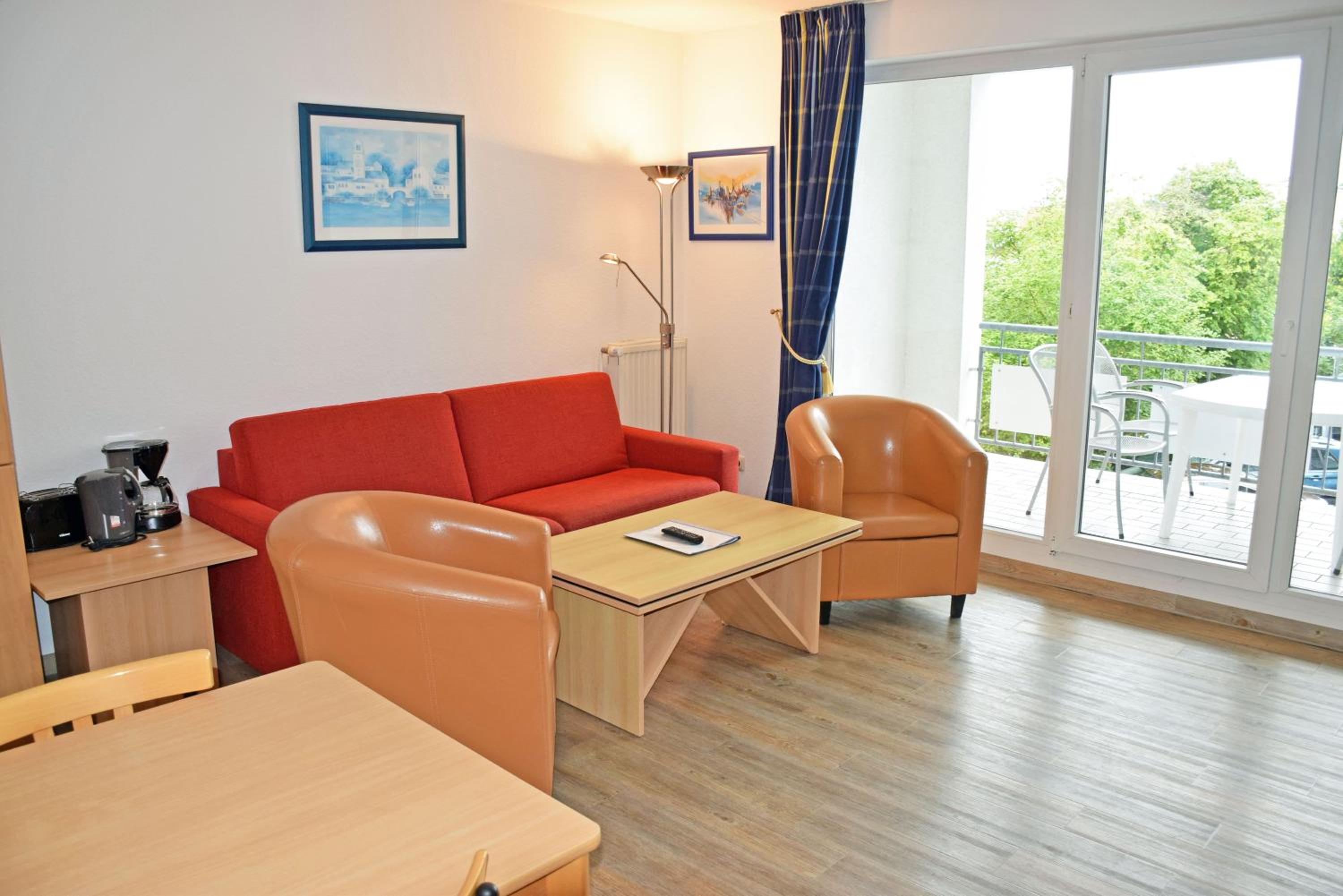 Appartementhaus mit Balkon im Ostseebad Göhren HM-10-18