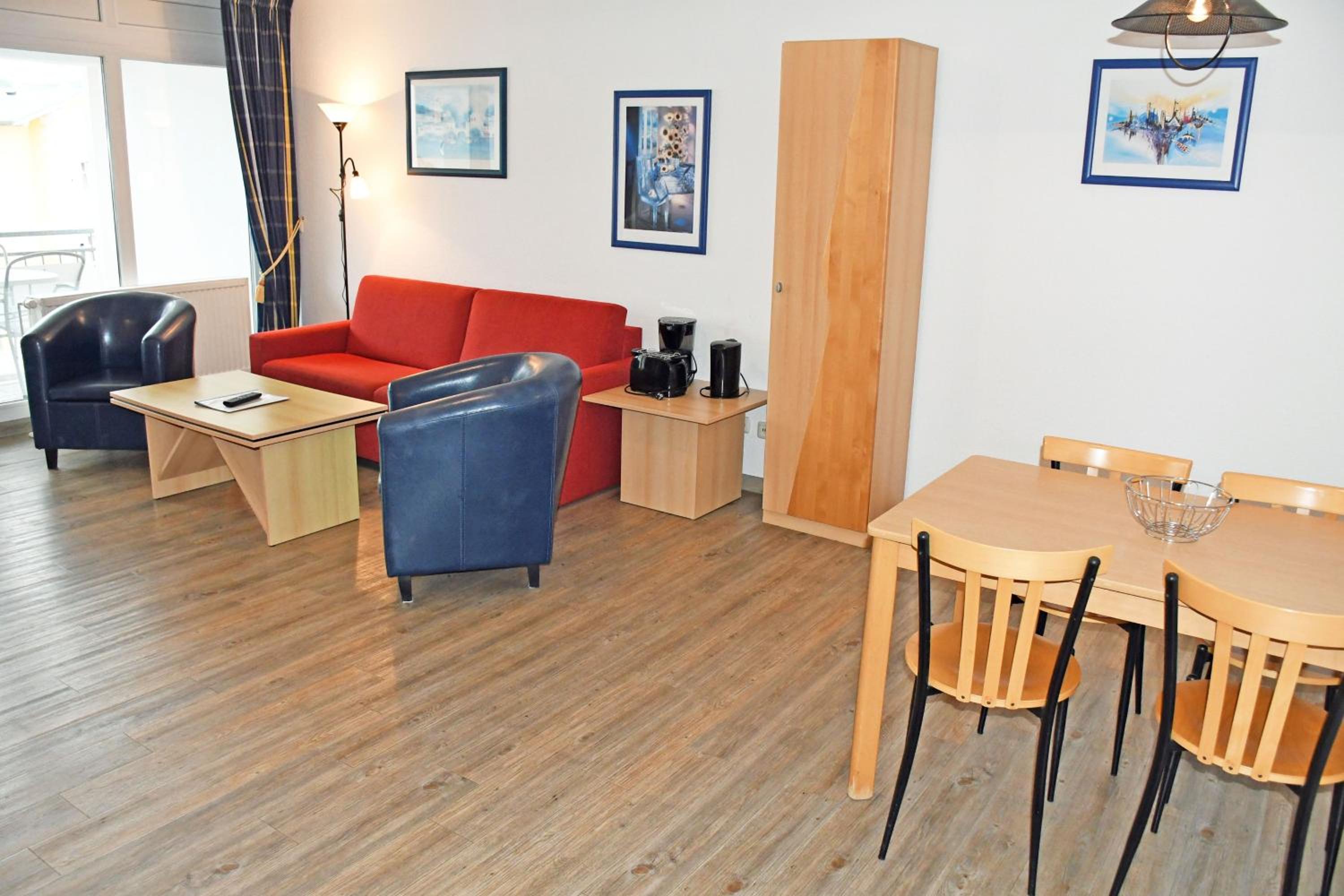 Appartementhaus mit Balkon im Ostseebad Göhren HM-10-18