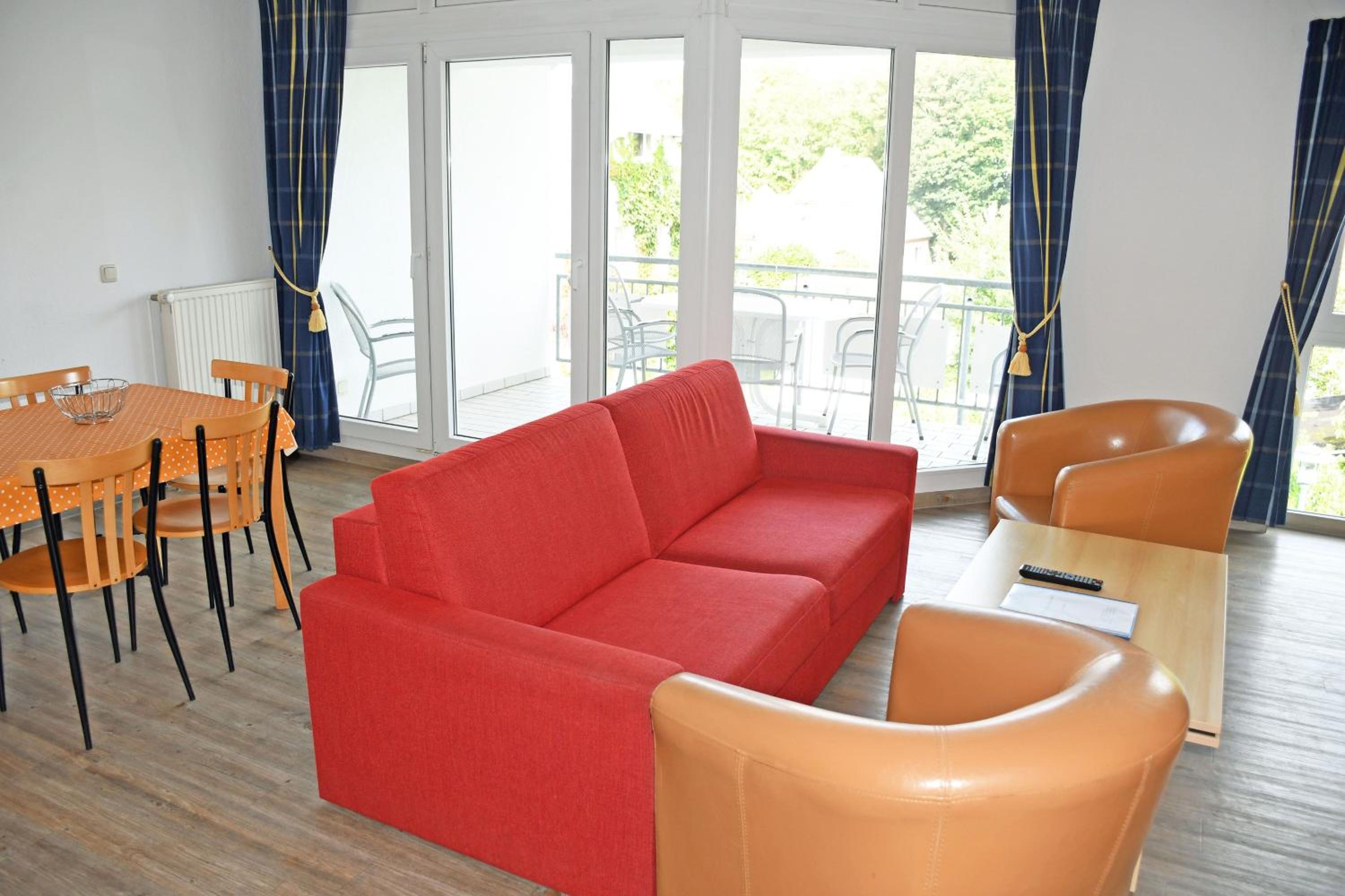 Appartementhaus mit Balkon im Ostseebad Göhren HM-10-18