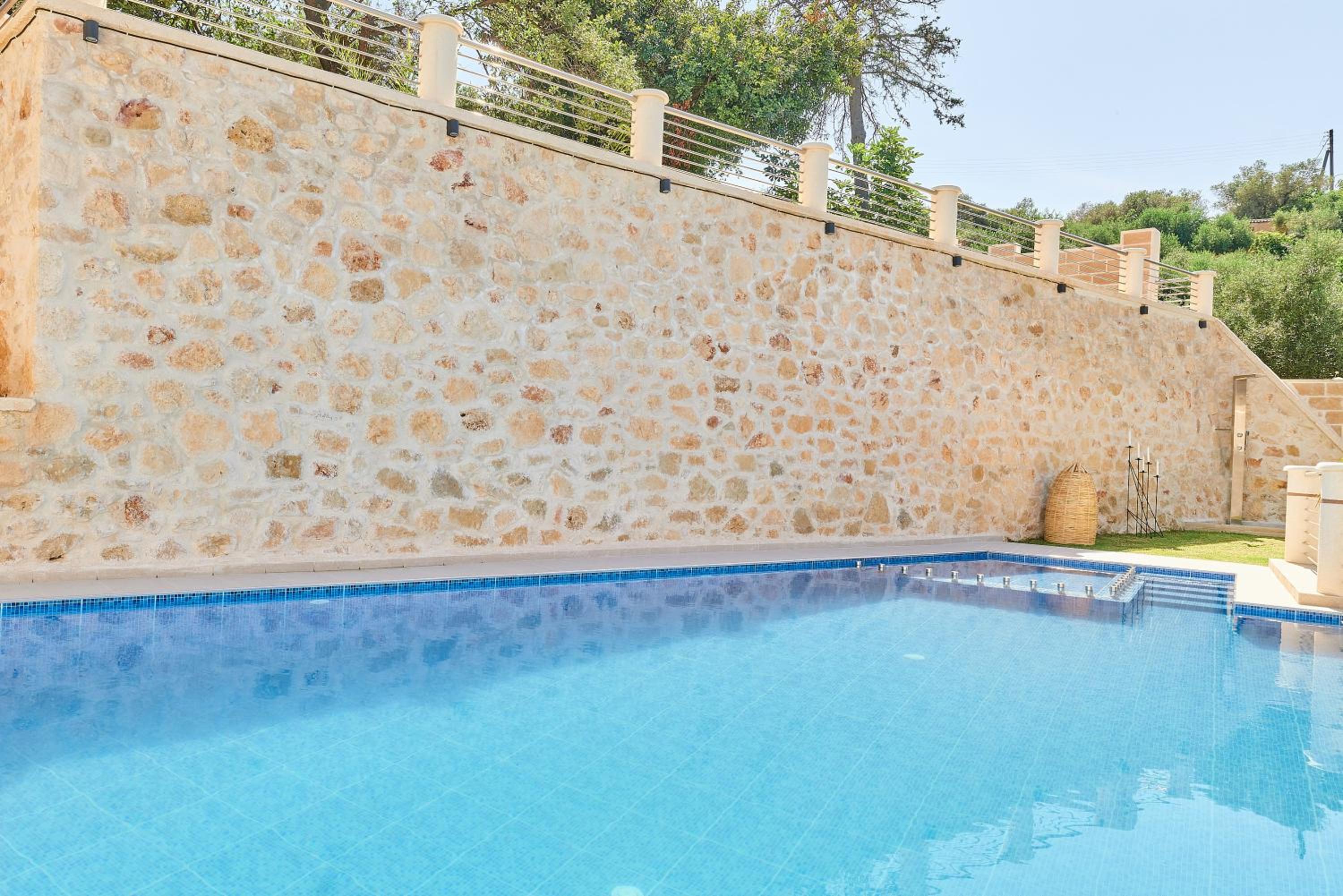 Sunaktis luxury villa