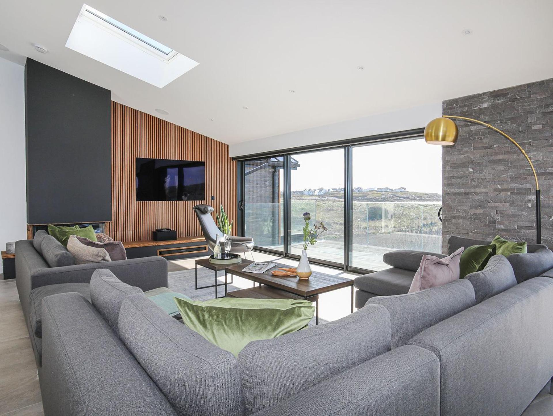 Sandown House