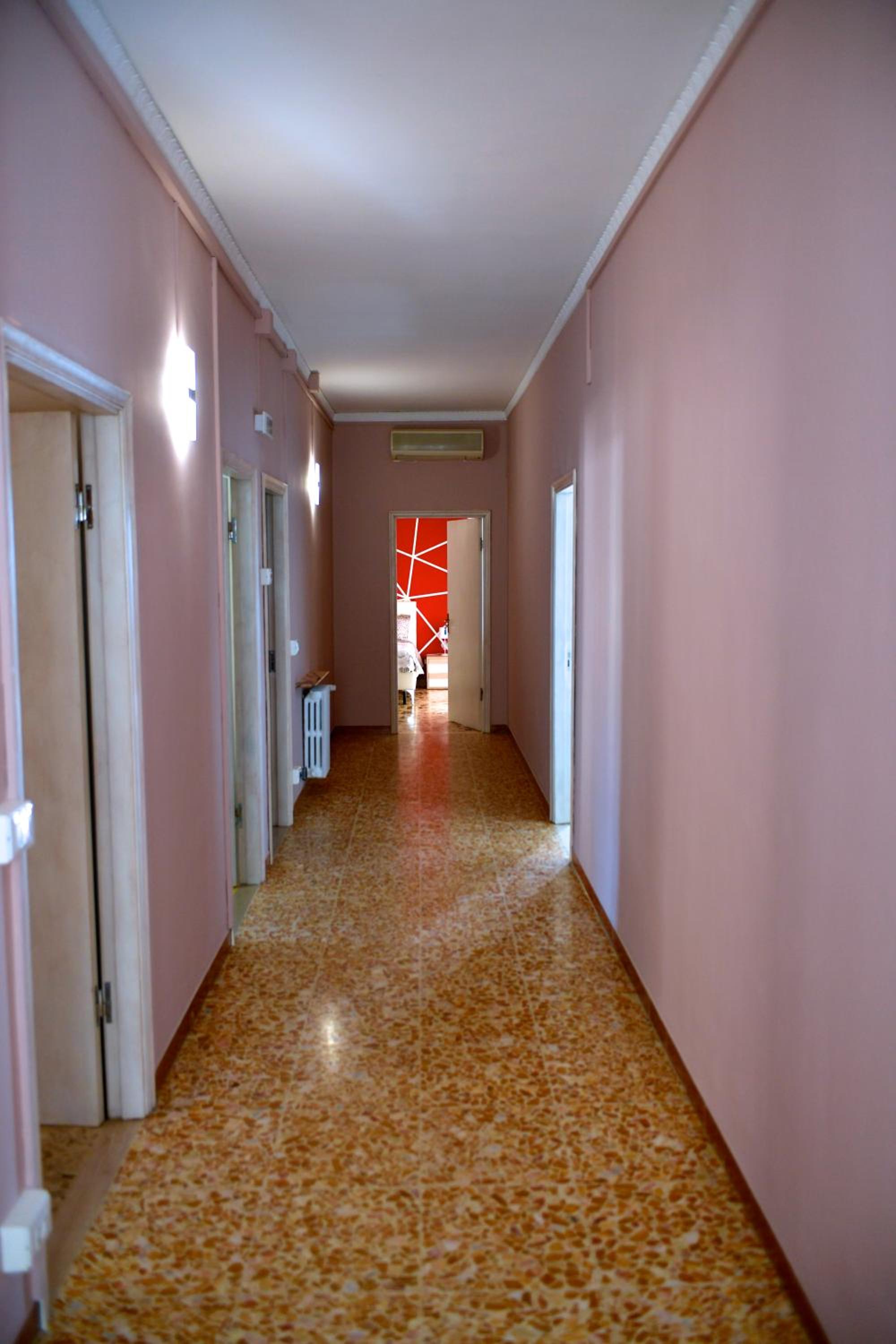Photo 52