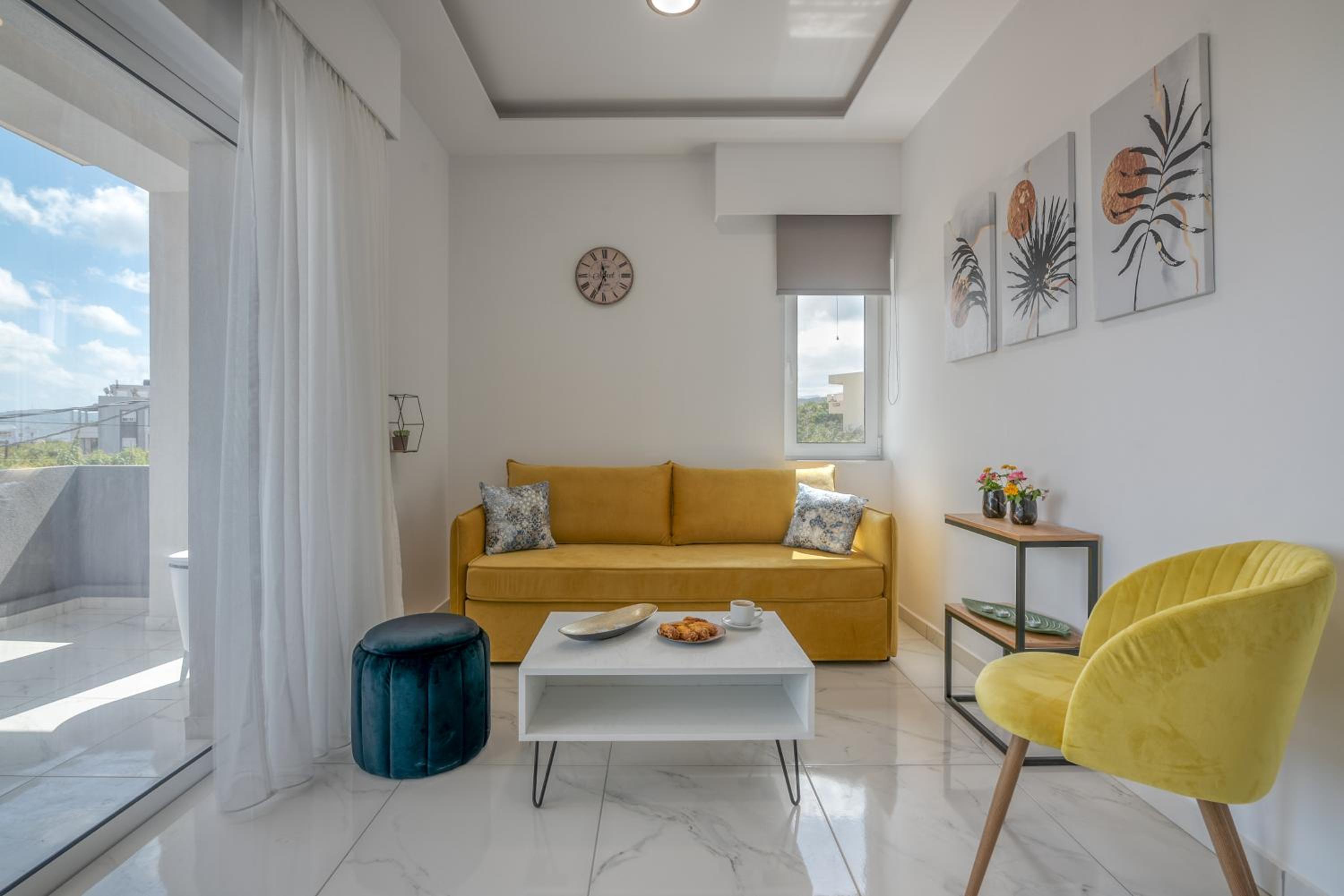 Lysithea Apartments - brand new, stylish & central photo 2
