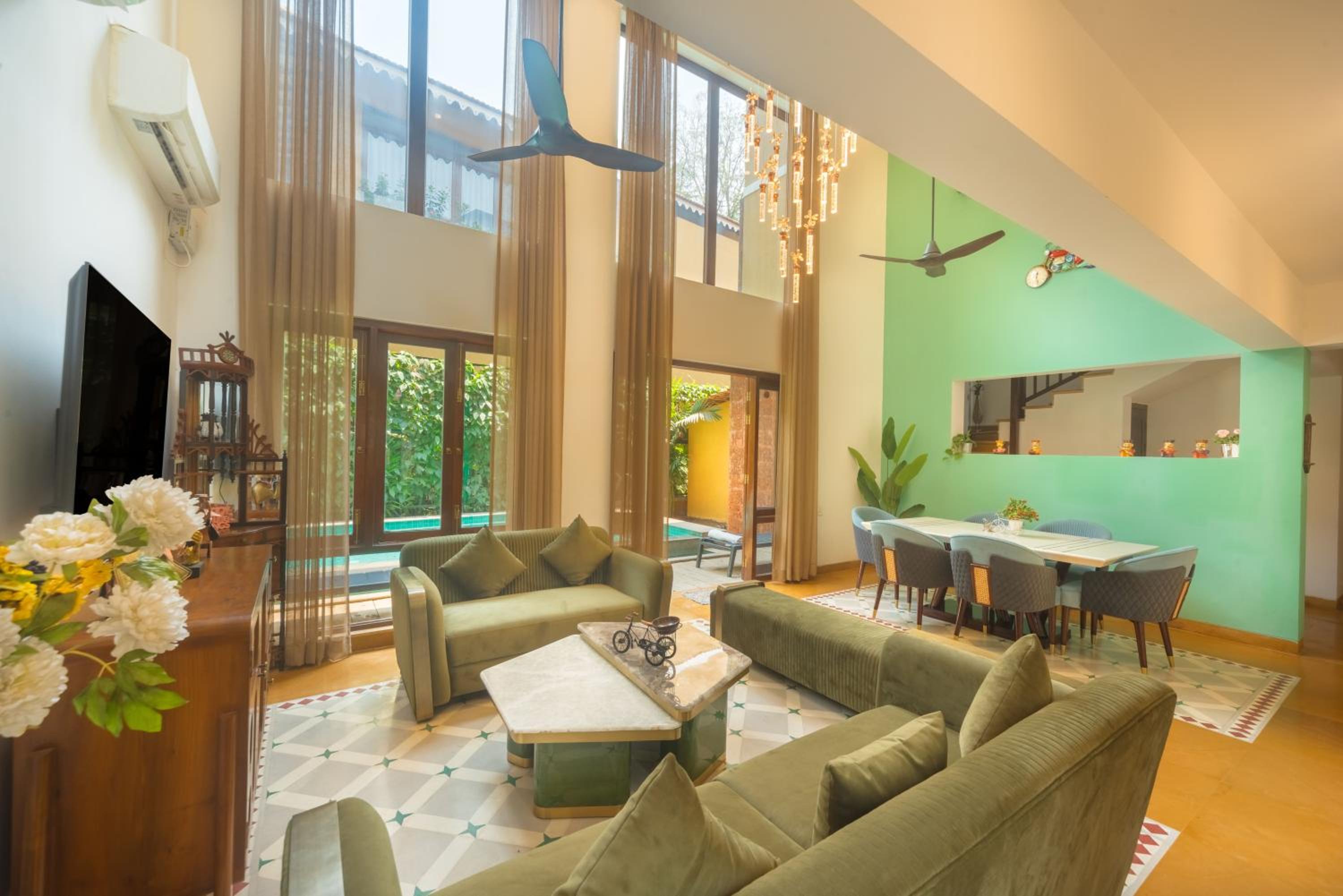 lounge