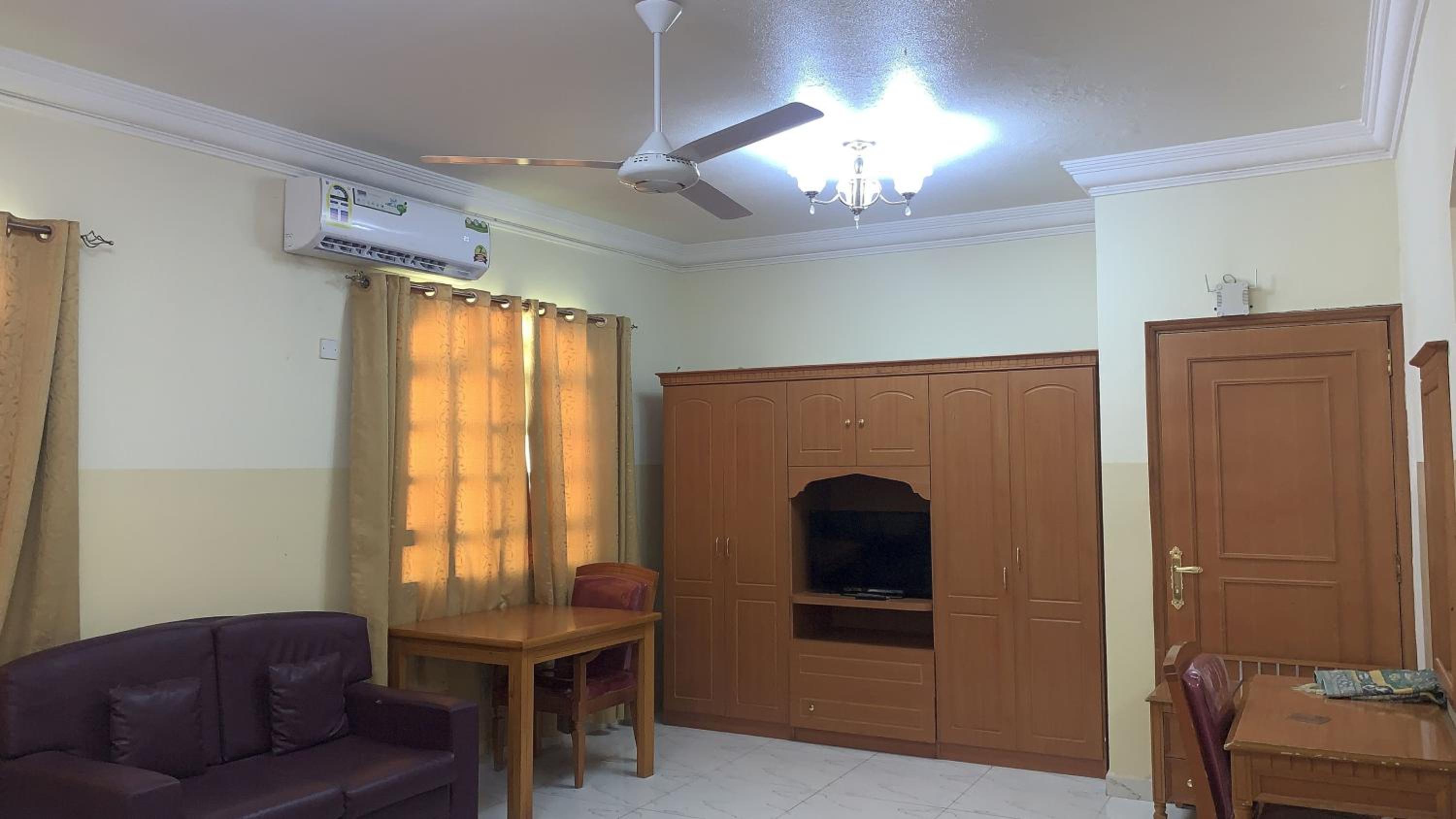 Super OYO 151 Manam 2 Hotel Apartment — photo 16
