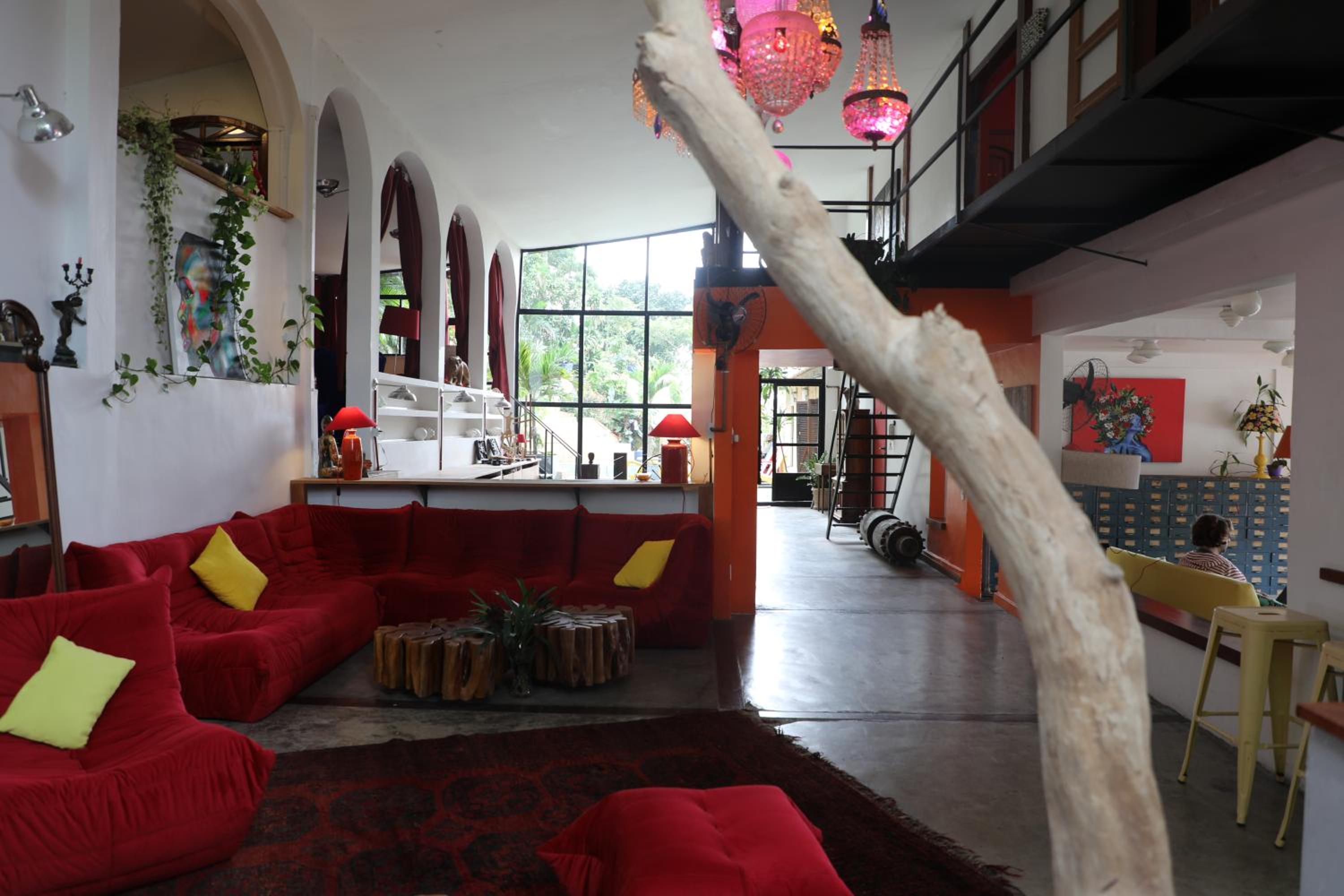 lounge