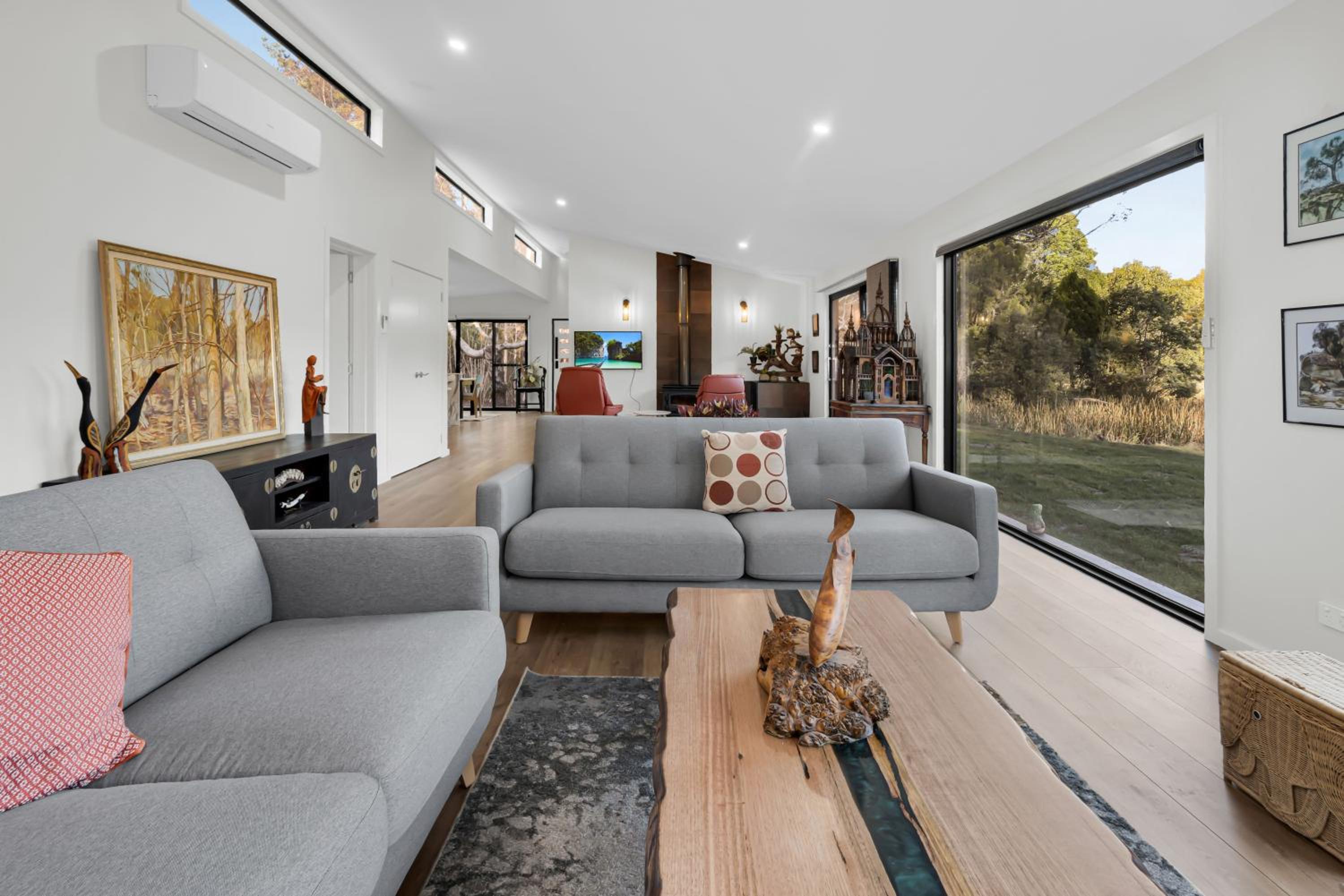 Quamby Bluff Lake House, Deloraine, Tasmania