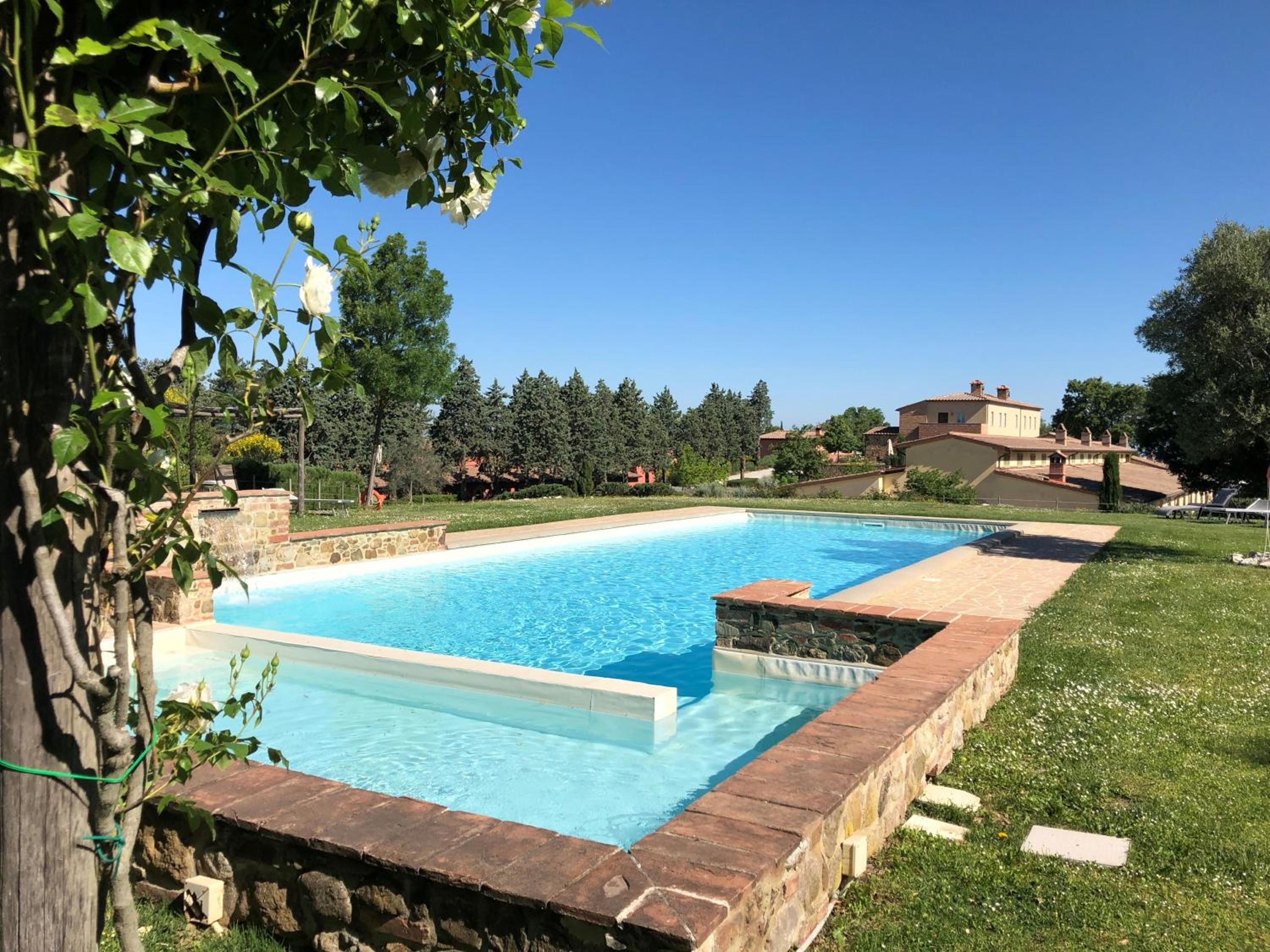 Luxury Resort with swimming pool in the Tuscan countryside, Villas on the ground floor with private outdoor area with panoramic view, Osteria Delle Noci – photo 2