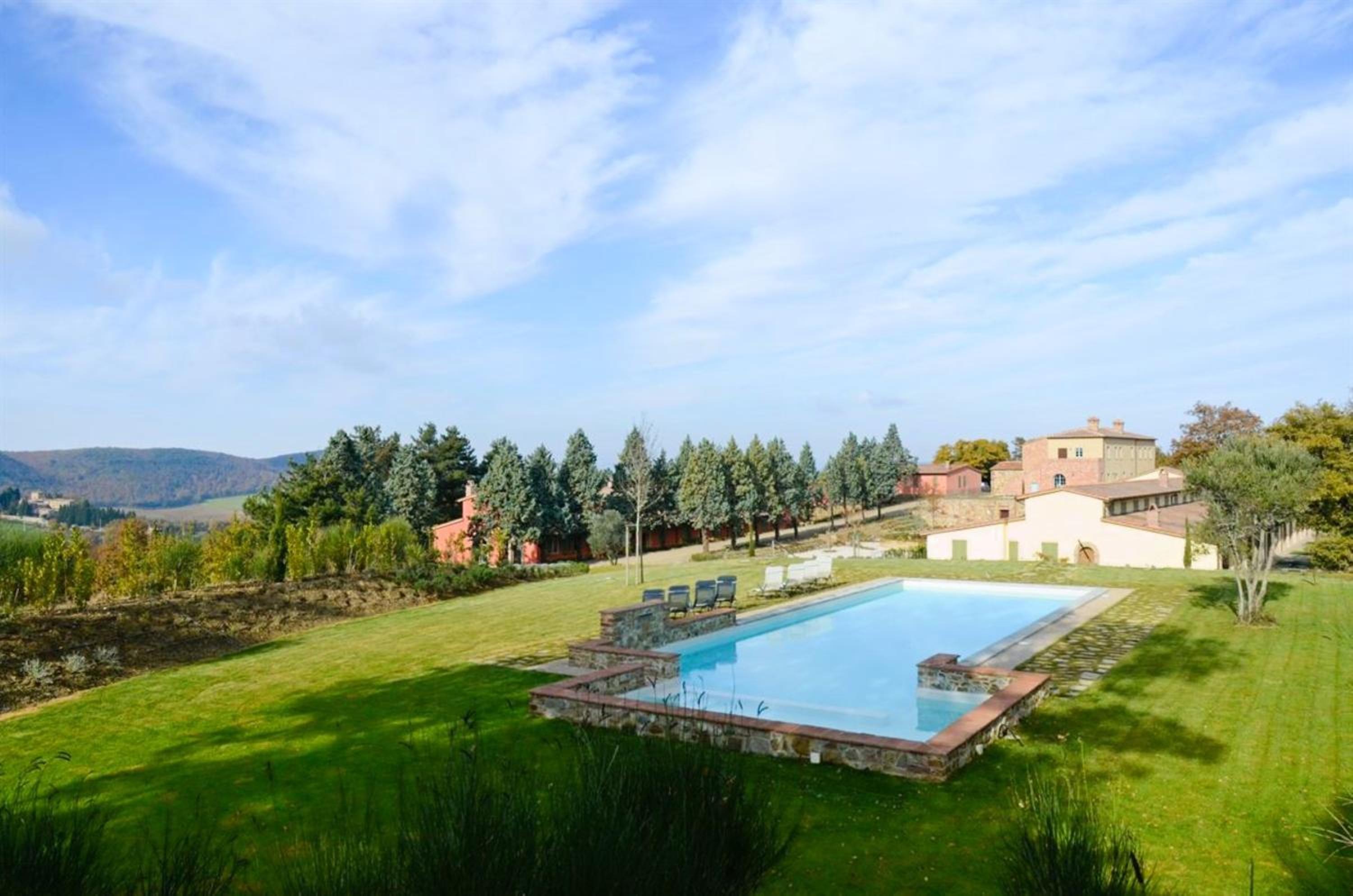 Luxury Resort with swimming pool in the Tuscan countryside, Villas on the ground floor with private outdoor area with panoramic view, Osteria Delle Noci – photo 3
