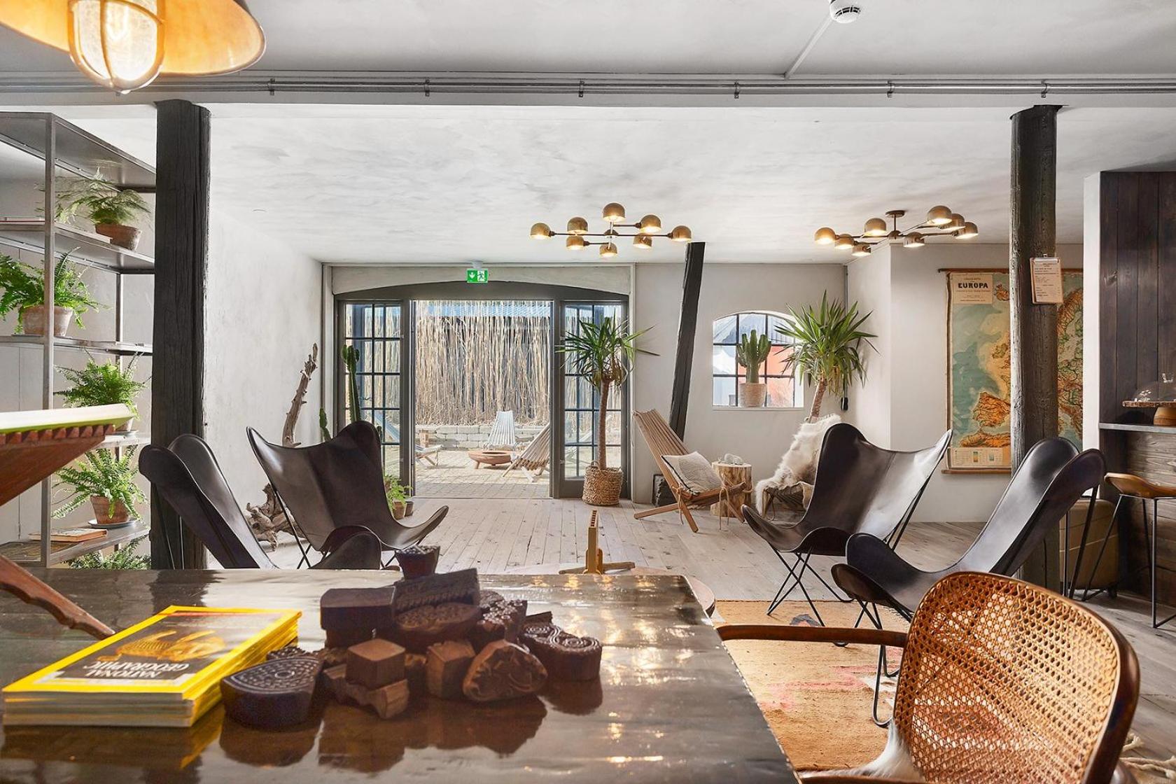 lounge