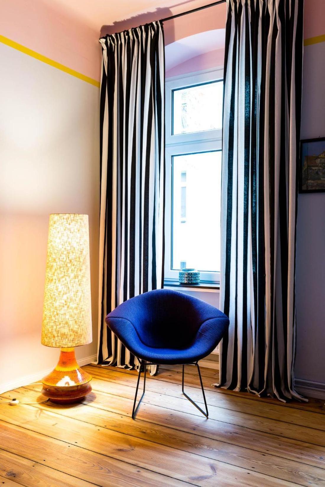 One Bedroom Apartment with Balcony H12