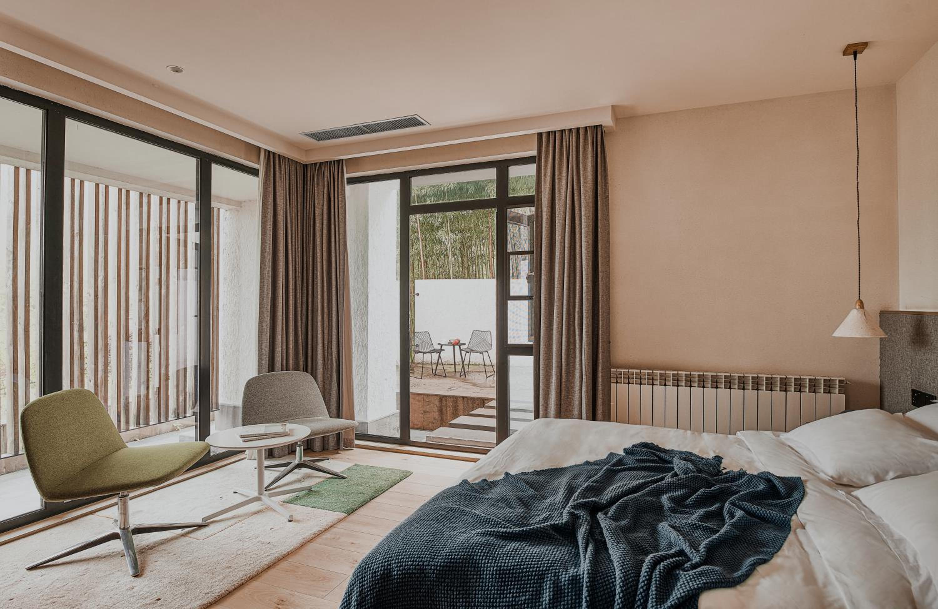 Creek Moganshan Design B&B