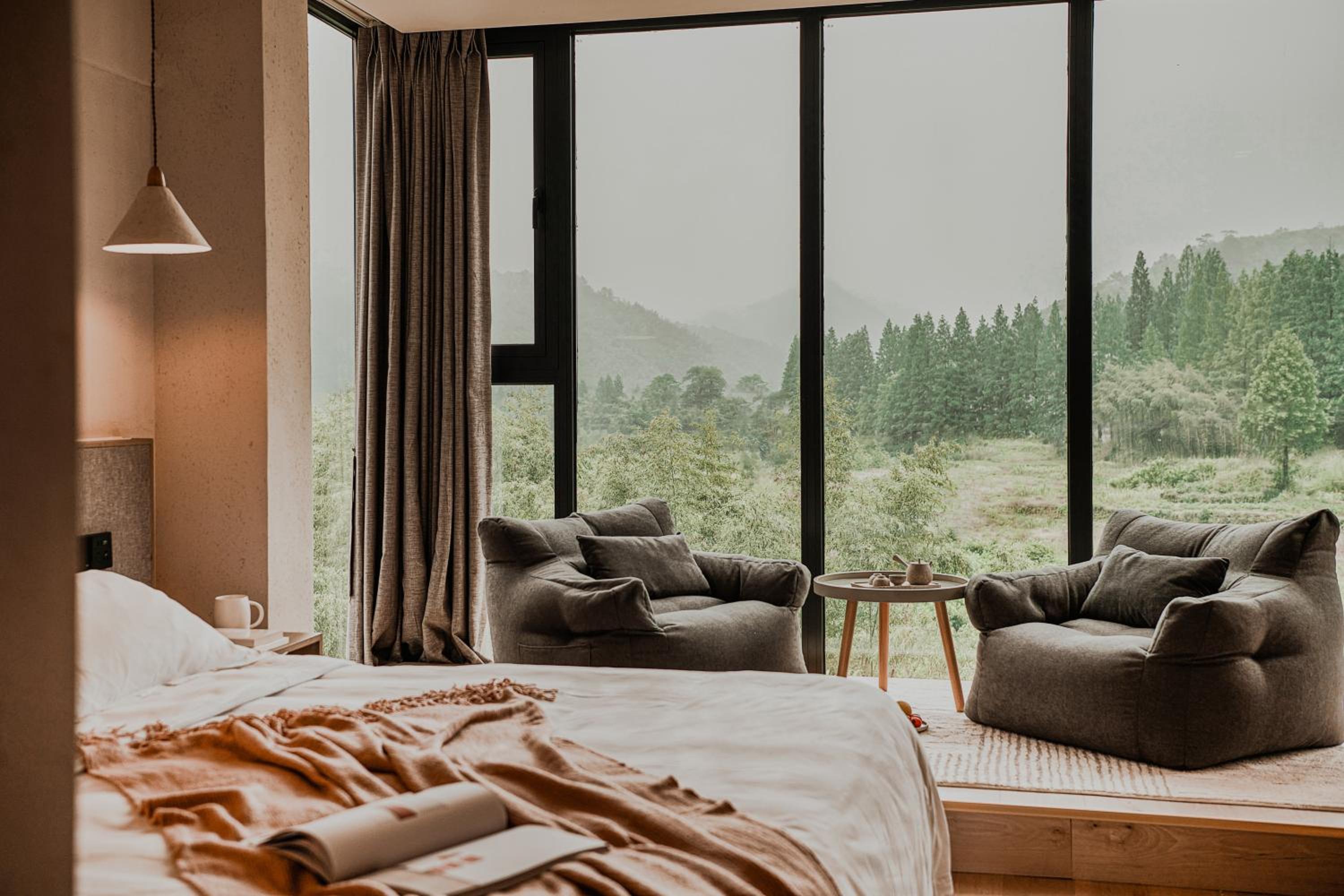 Creek Moganshan Design B&B