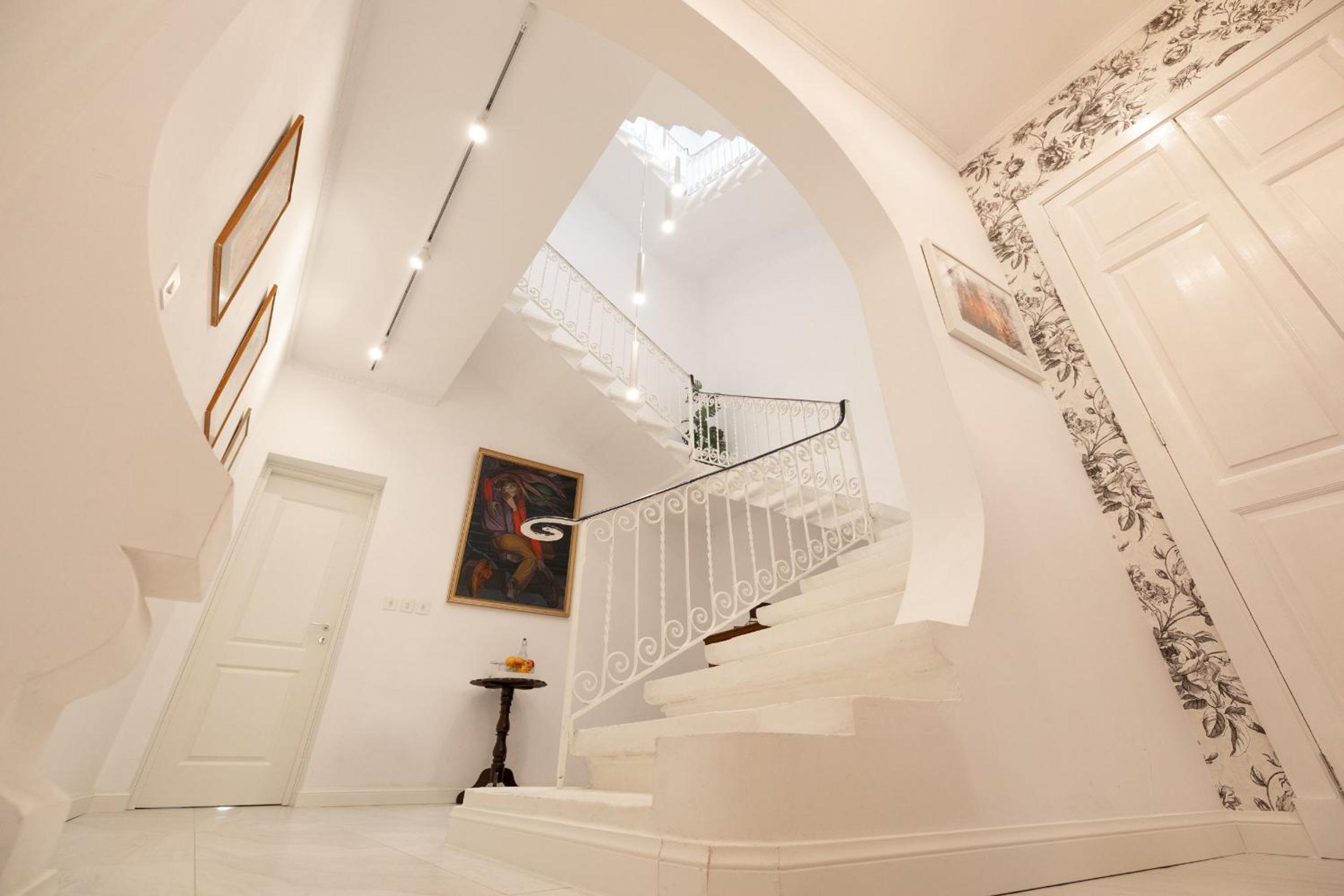 Encanto Townhouse Sliema view 3
