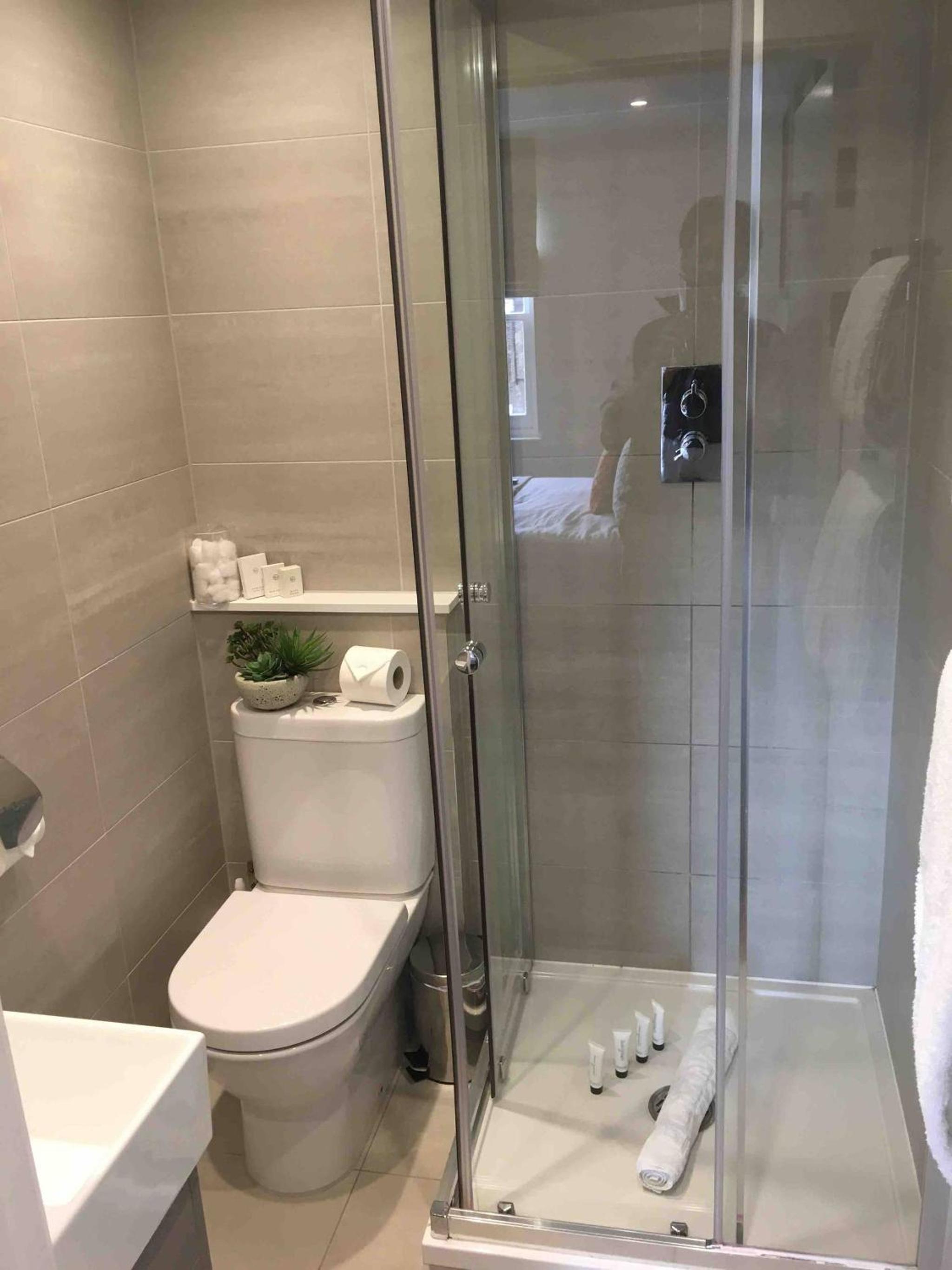 2 Bed Penthouse Serviced Apt South Kensington