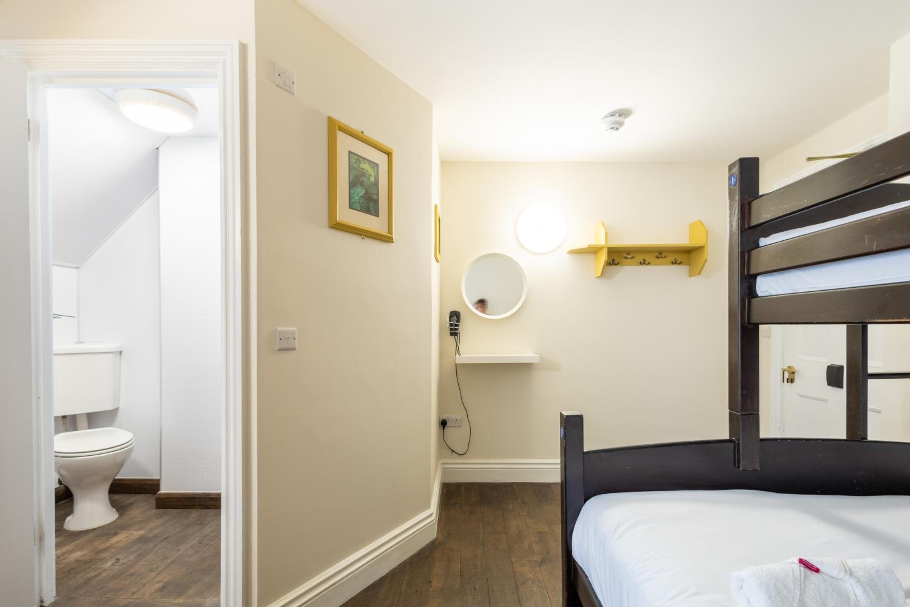 Palmers Lodge Swiss Cottage