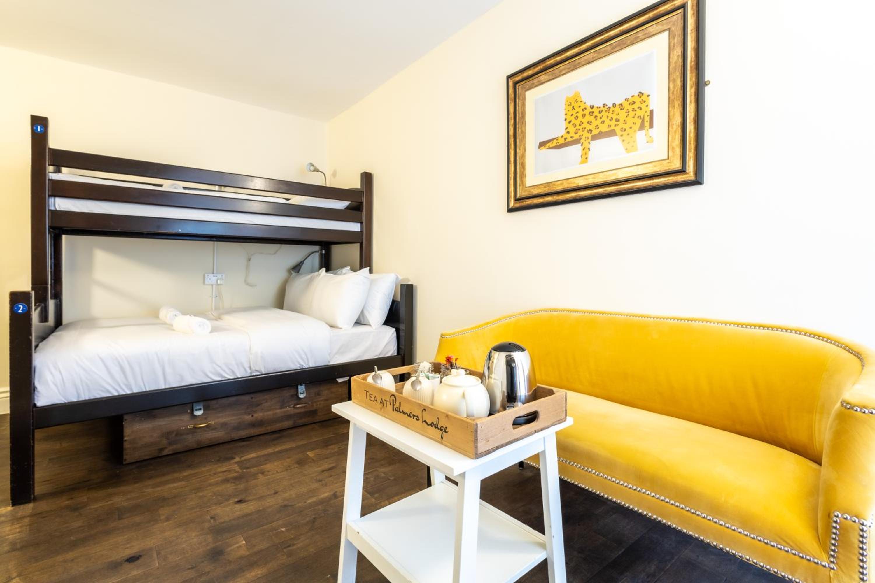 Palmers Lodge Swiss Cottage