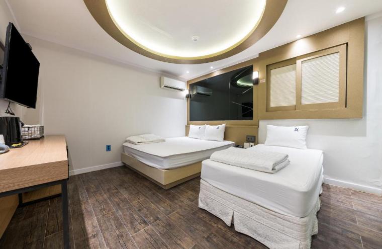 hotel room